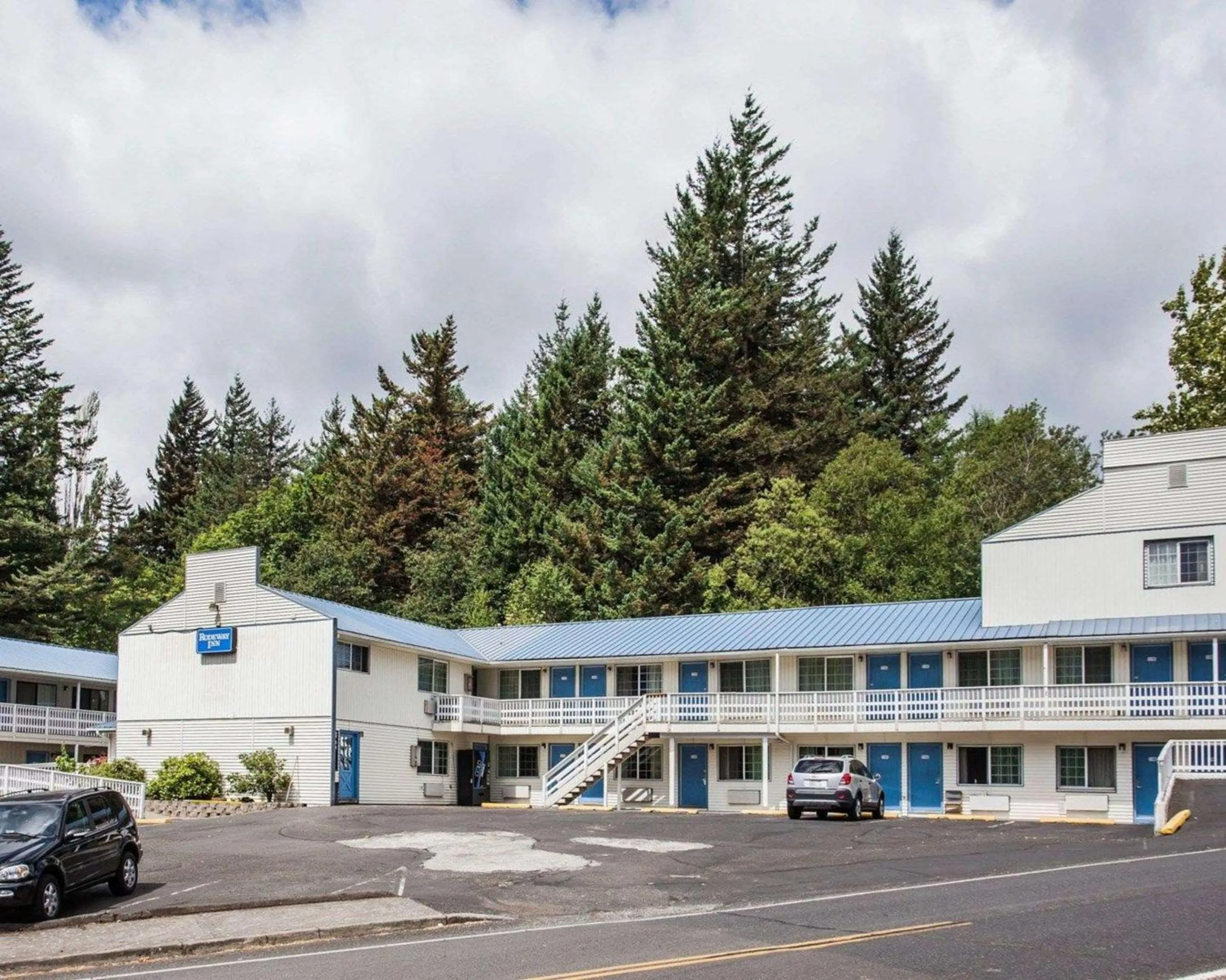 Property building in Rodeway Inn Stevenson