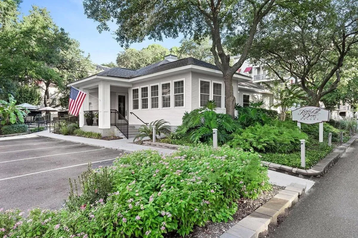 Staff in Royal Dunes