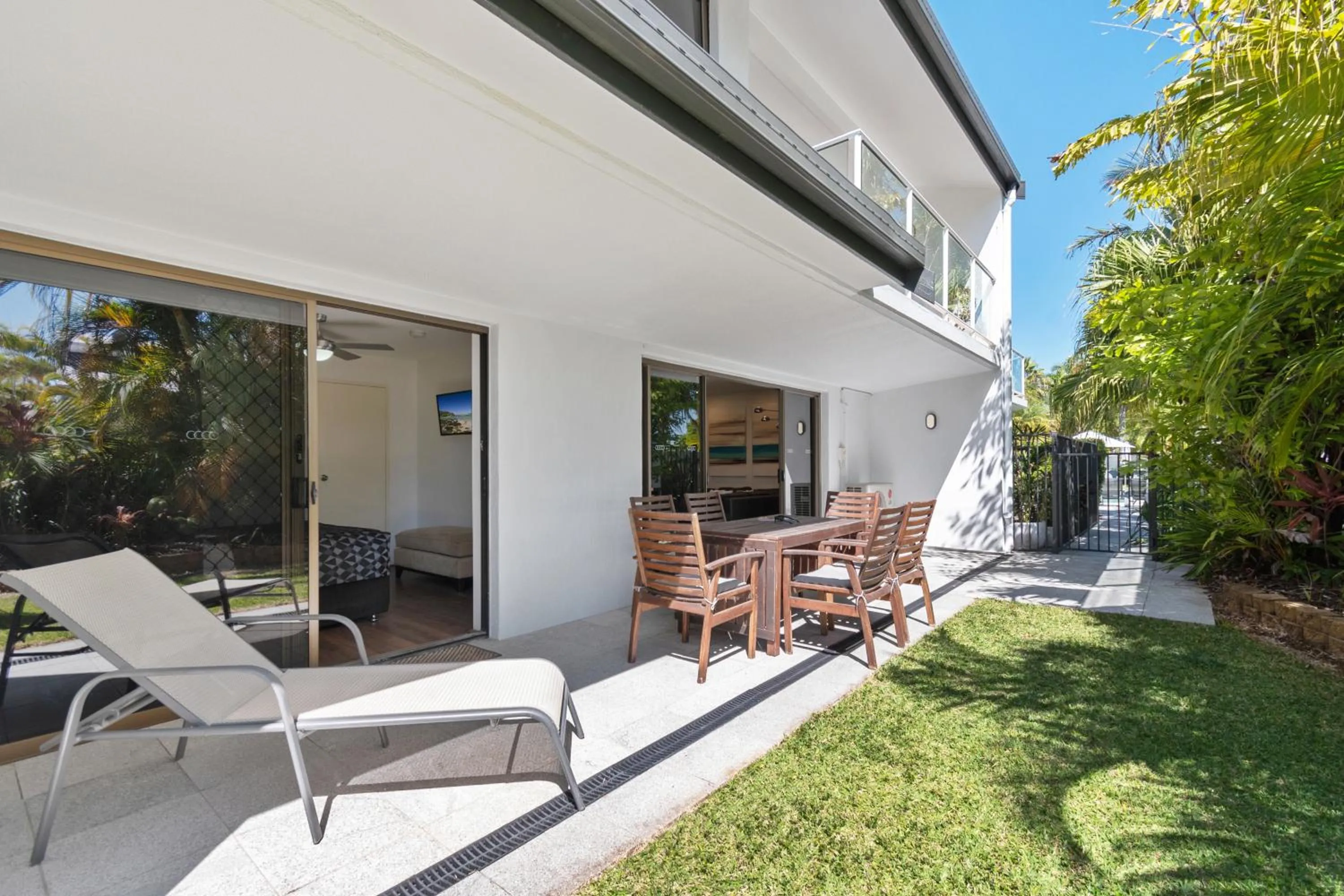 Inner courtyard view in Noosa Boutique Apartments & Elkhorn Villas