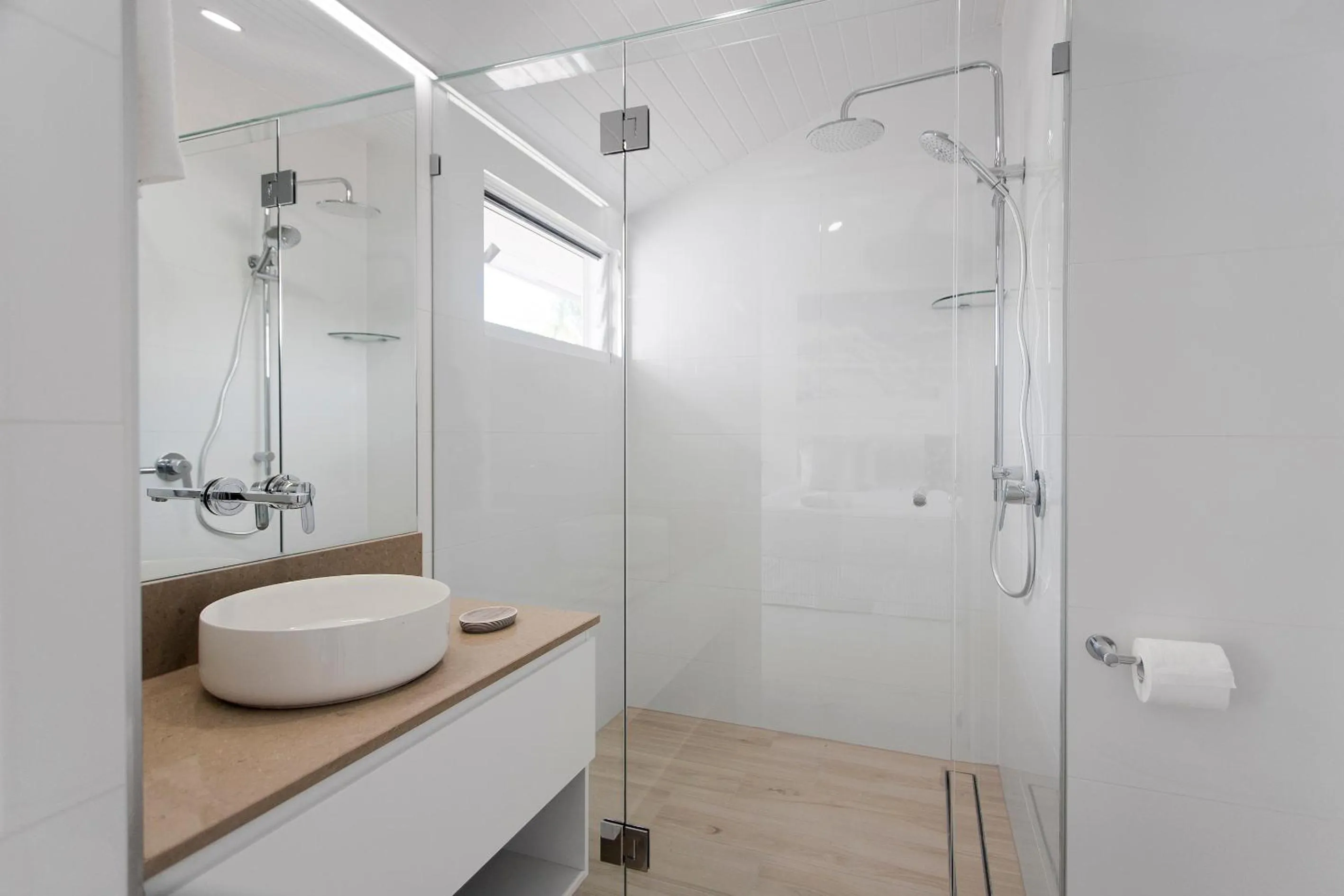 Shower in Noosa Boutique Apartments & Elkhorn Villas