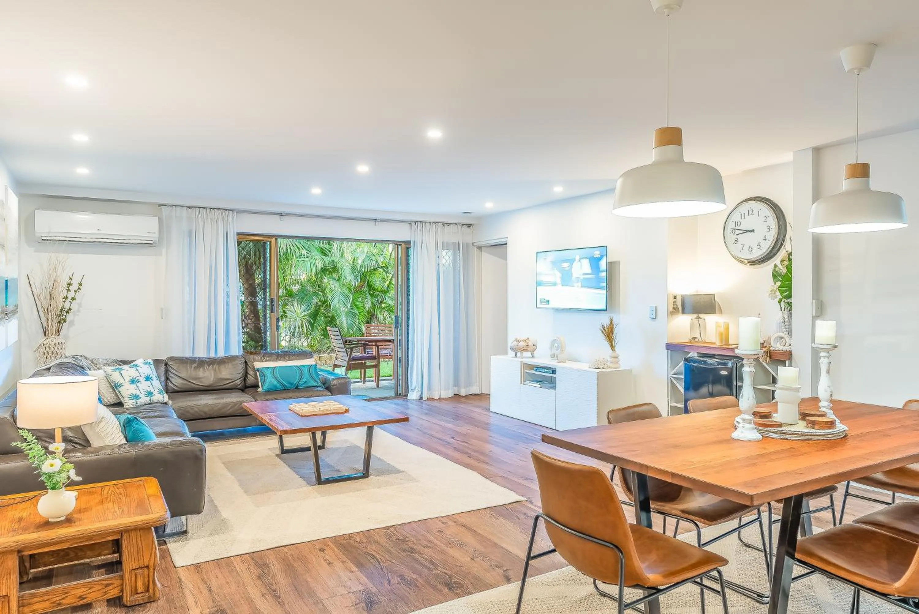 Seating area in Noosa Boutique Apartments & Elkhorn Villas