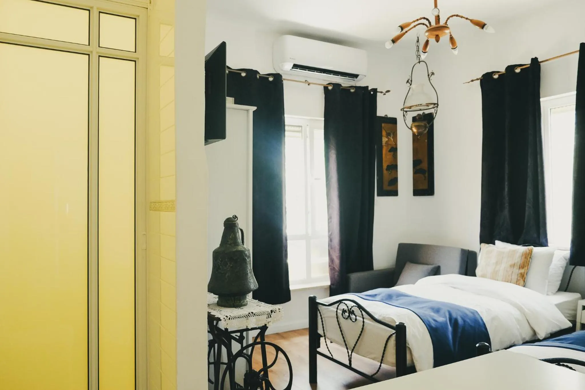 Bedroom, Bed in Tzefania Hotel