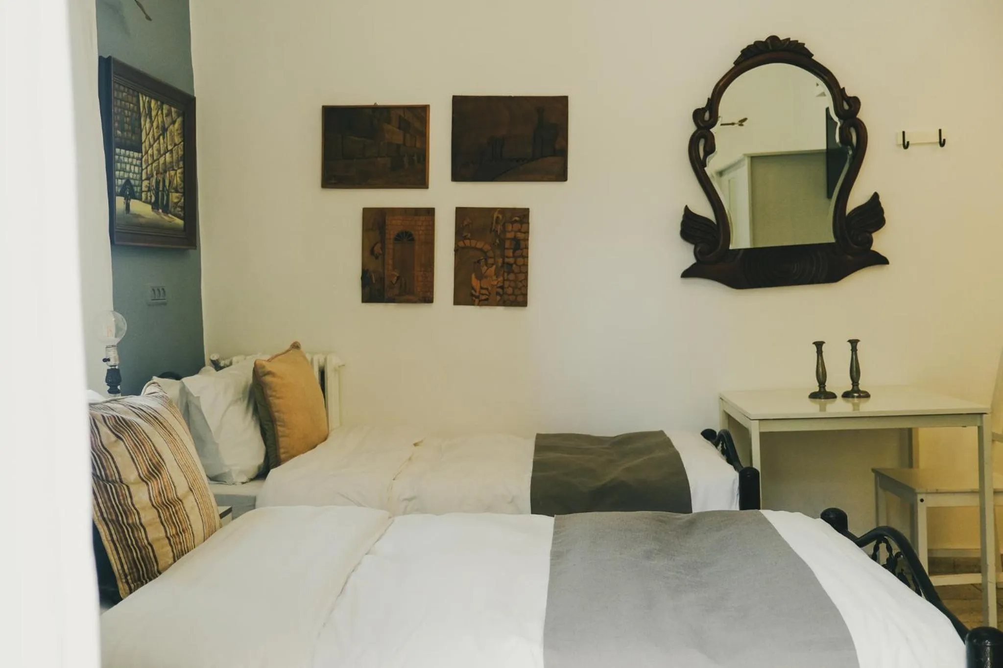 Seating area, Bed in Tzefania Hotel