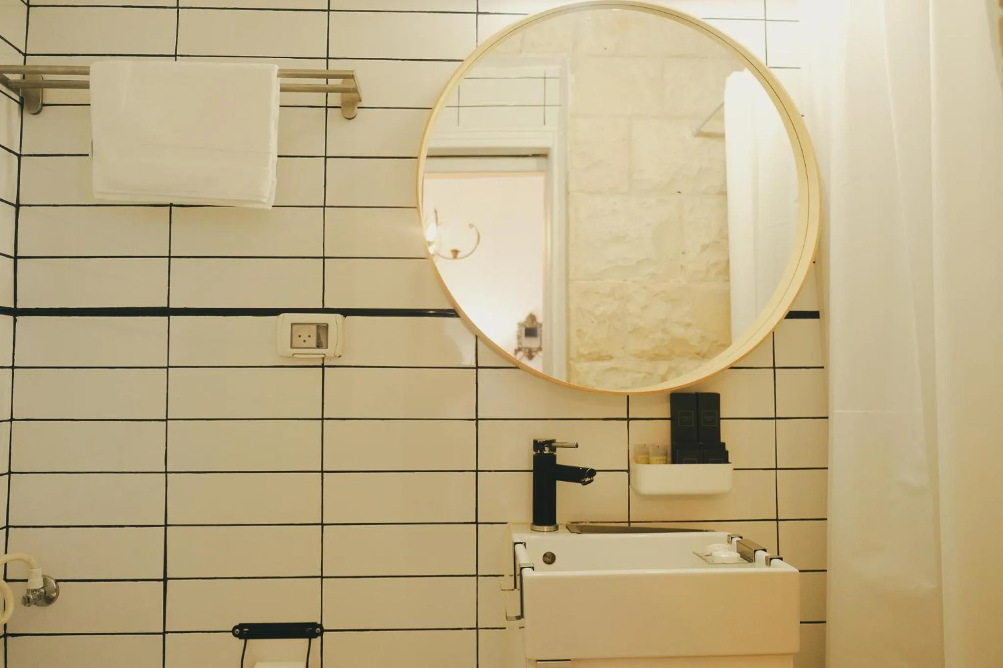 Shower in Tzefania Hotel