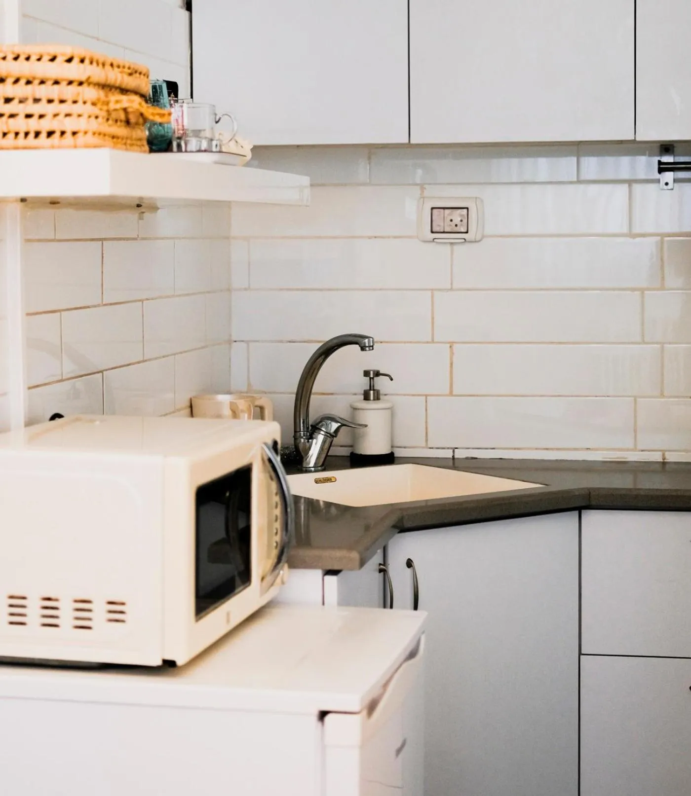 Kitchen or kitchenette in Tzefania Hotel