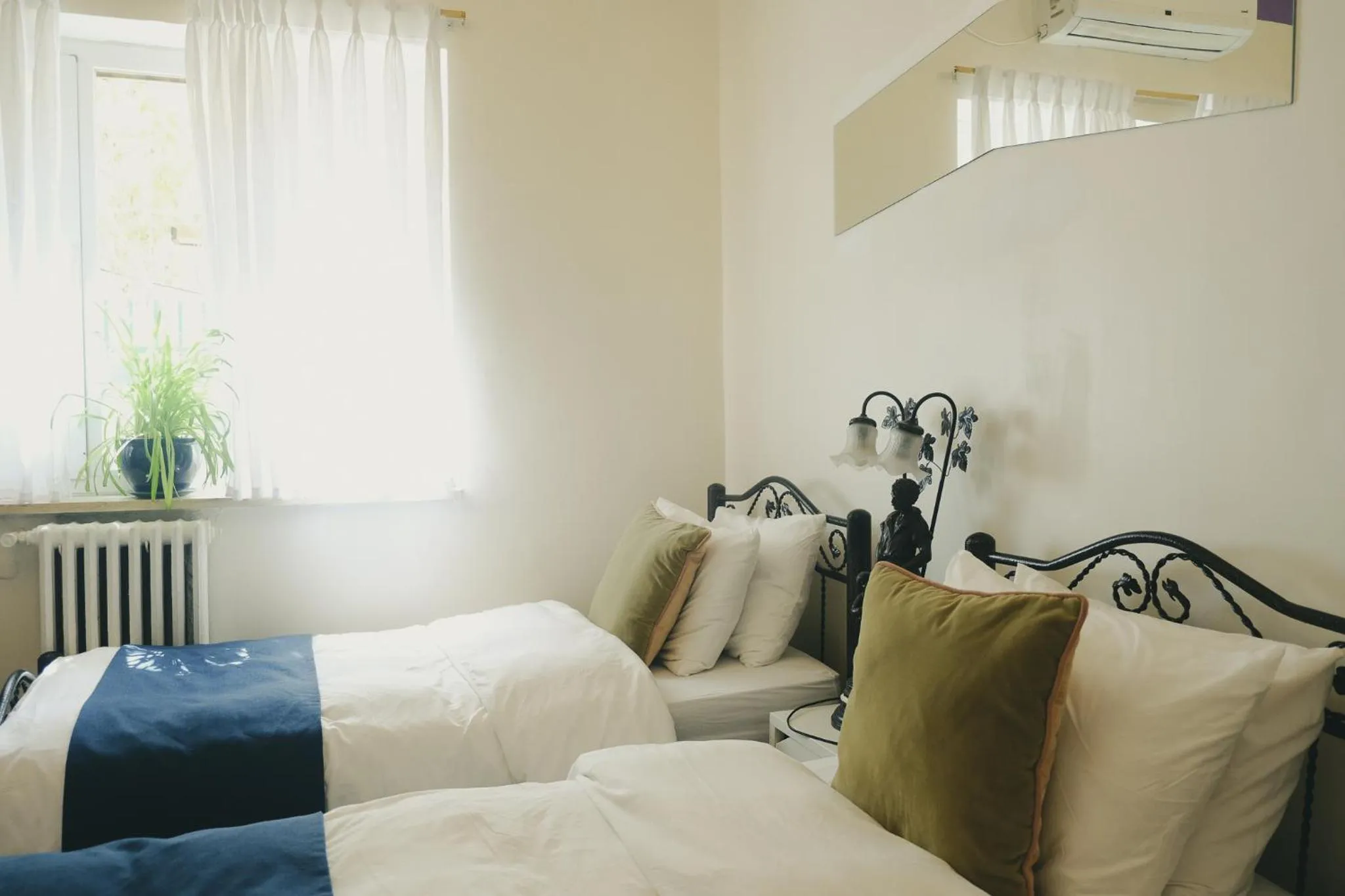 Bedroom, Bed in Tzefania Hotel