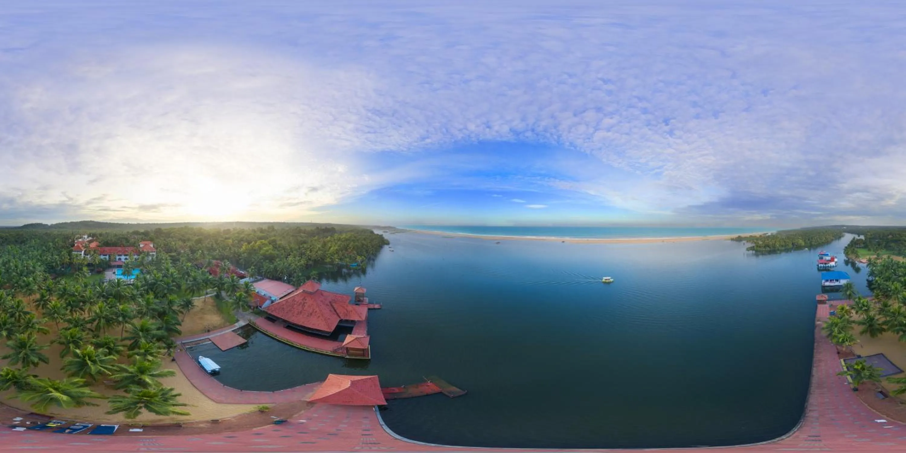 Sea view in Estuary Sarovar Premiere Poovar Island