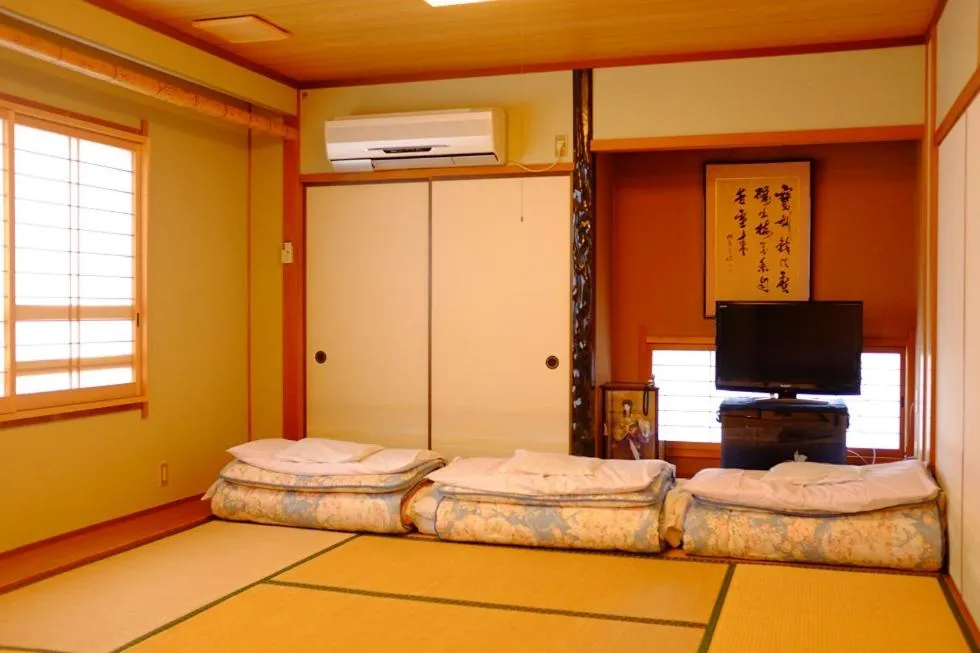 Bed in Mizuhokan