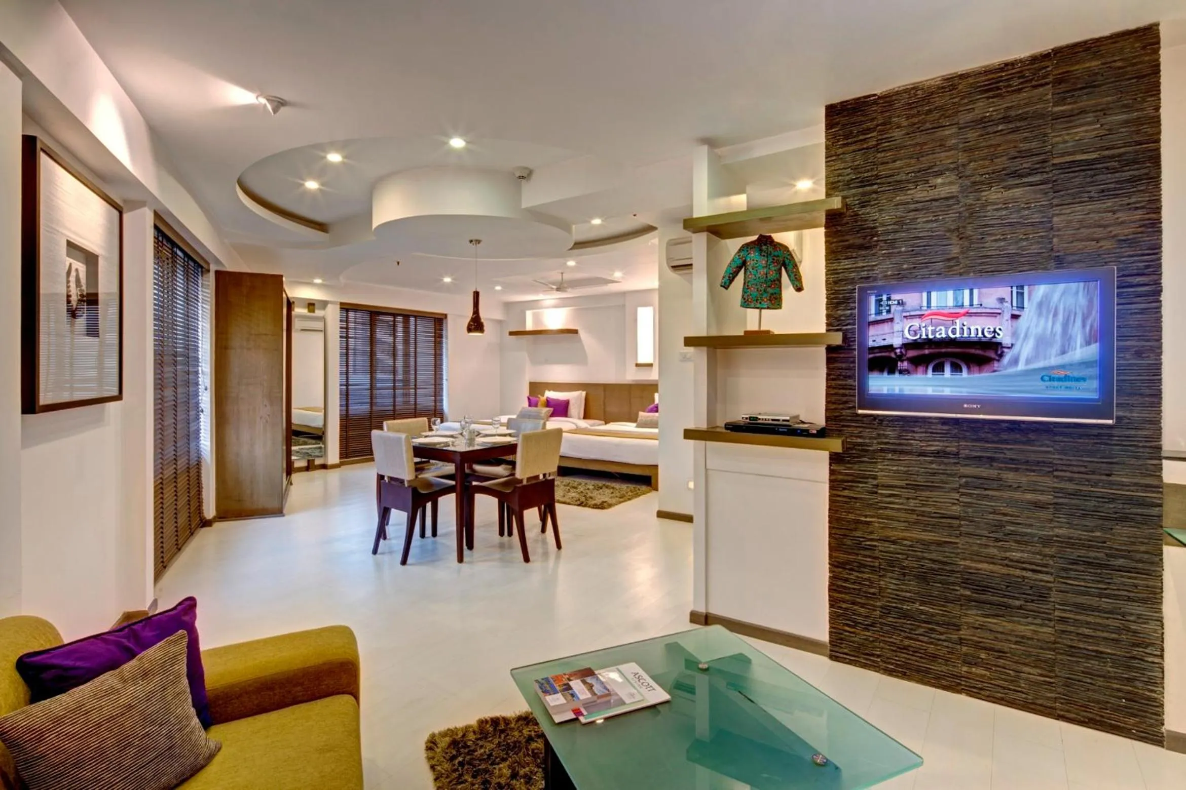 Photo of the whole room in Melange Astris