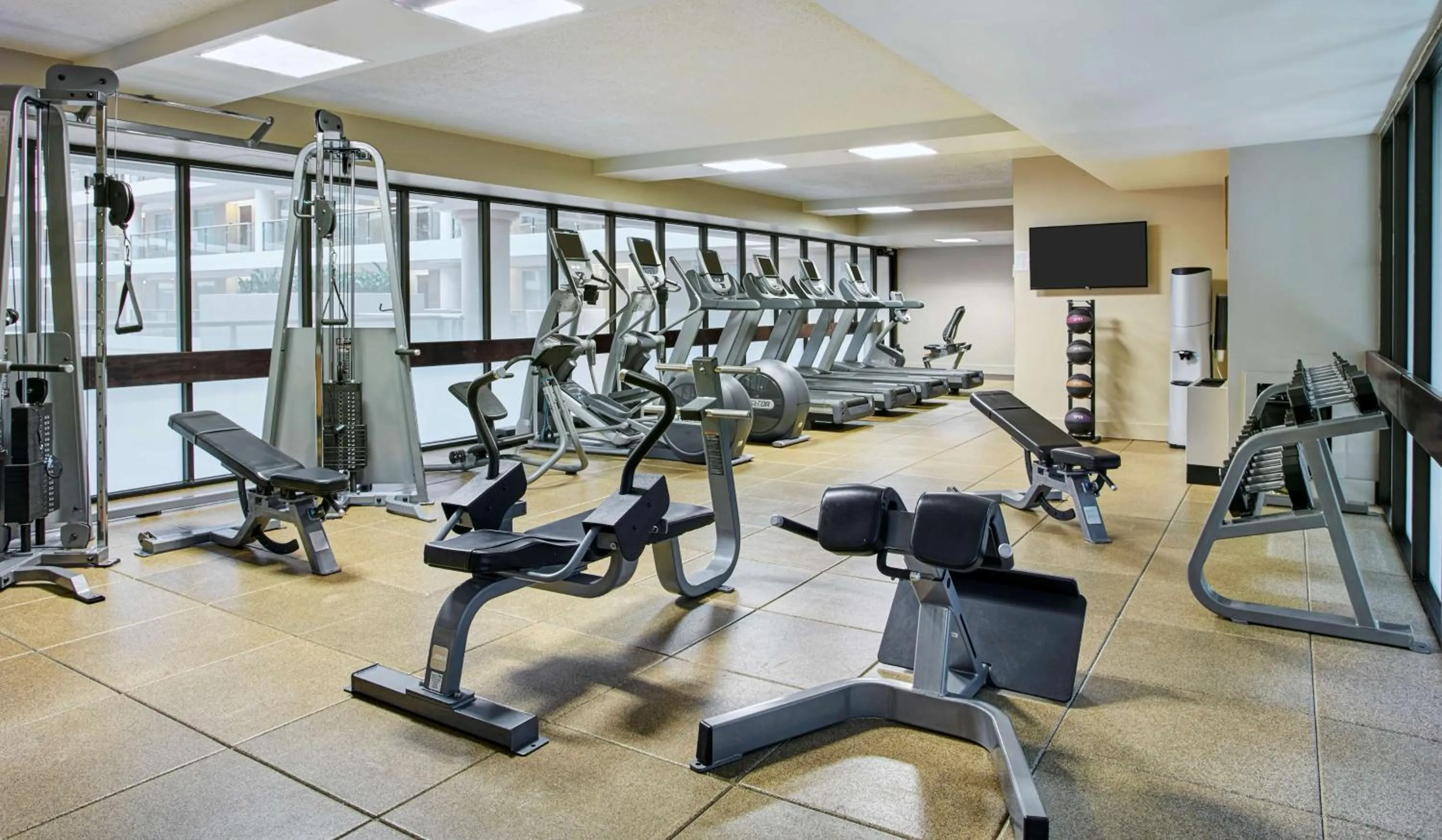 Fitness centre/facilities in Embassy Suites by Hilton Washington D.C. Georgetown