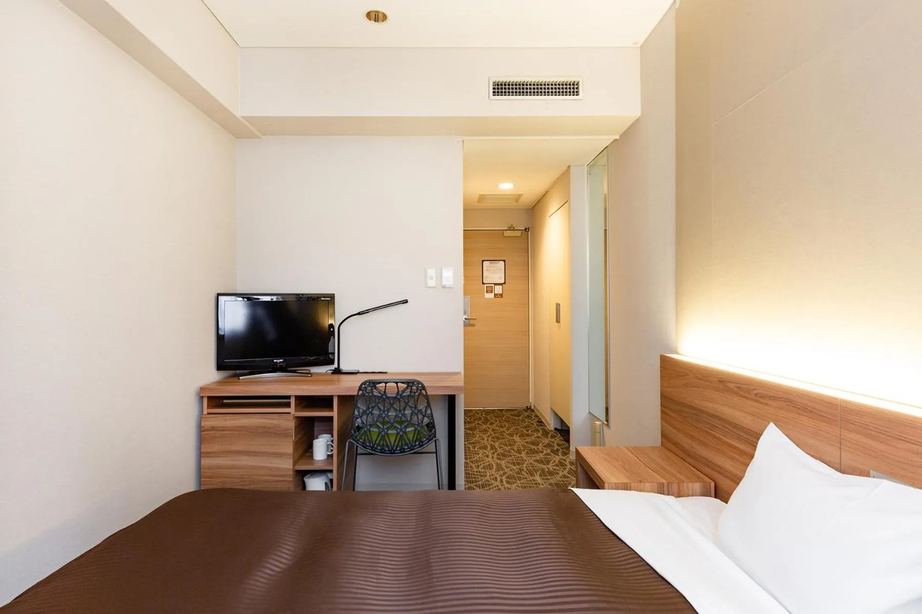TV and multimedia, Bed in The OneFive Fukuoka Tenjin