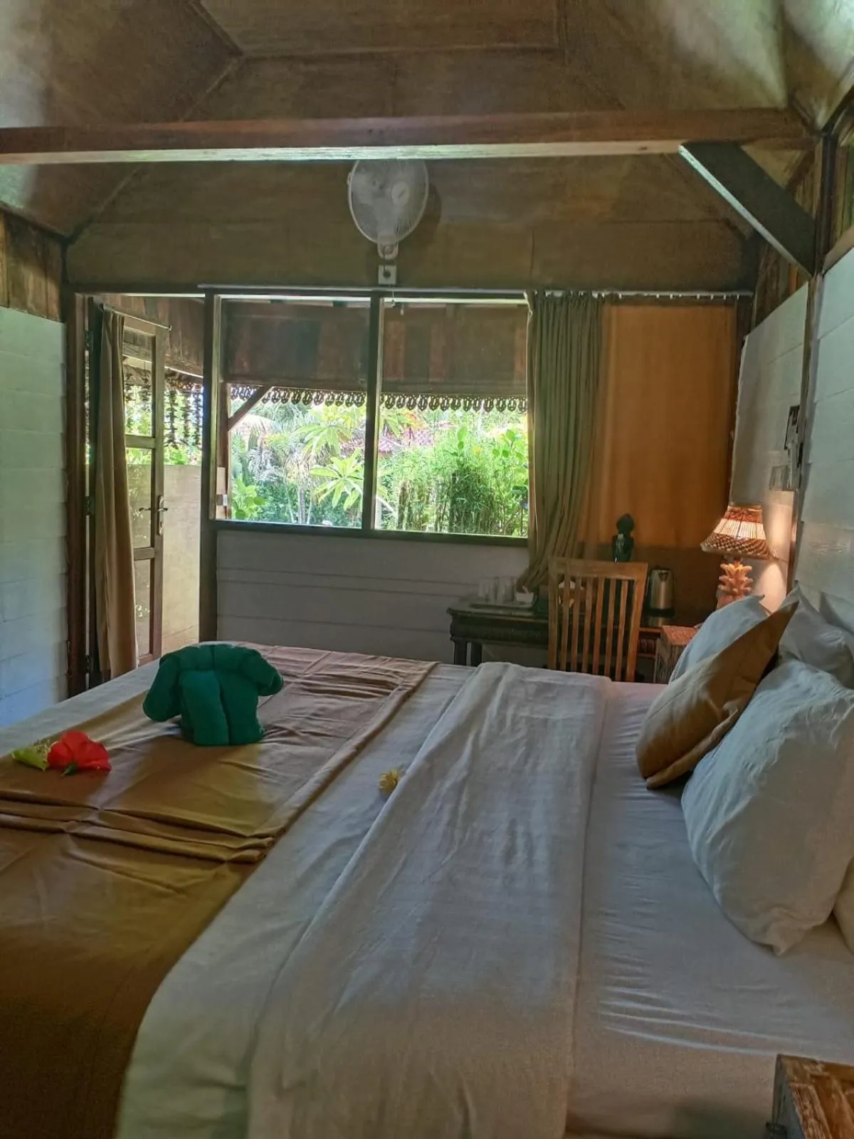 Bed in Sea Breeze Candidasa