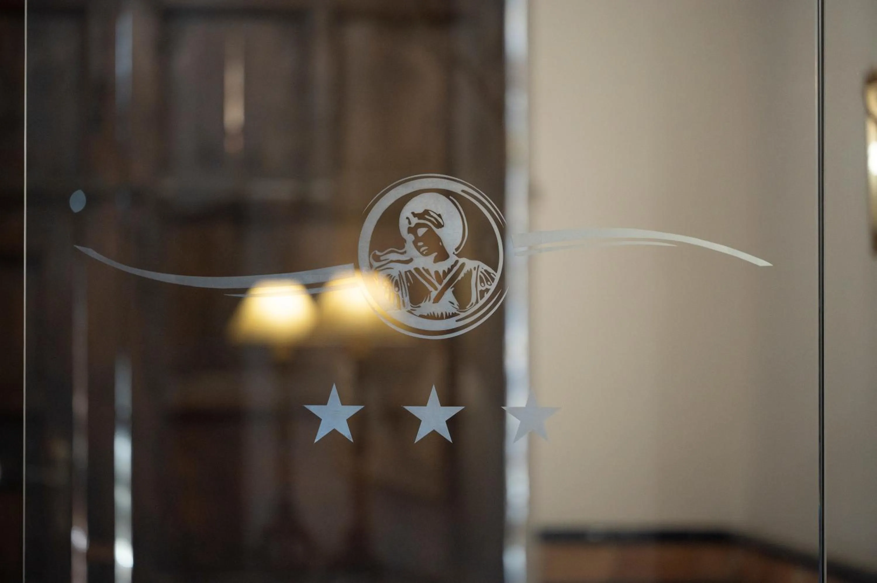 Property logo or sign in Hotel María de Molina