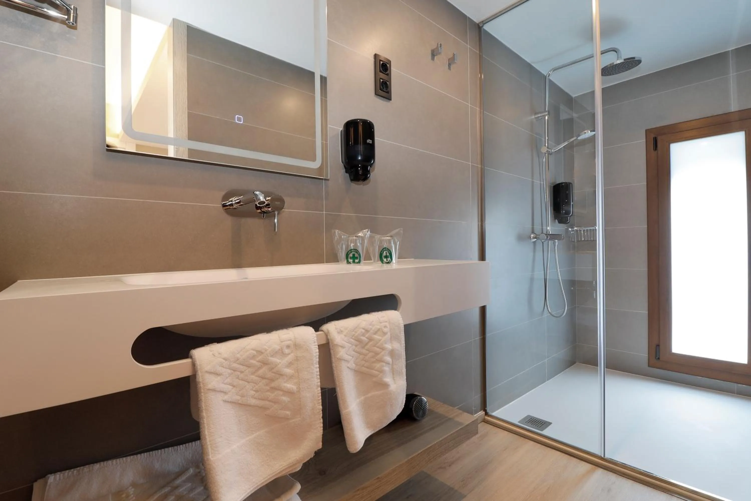 Bathroom in Hotel Montarto