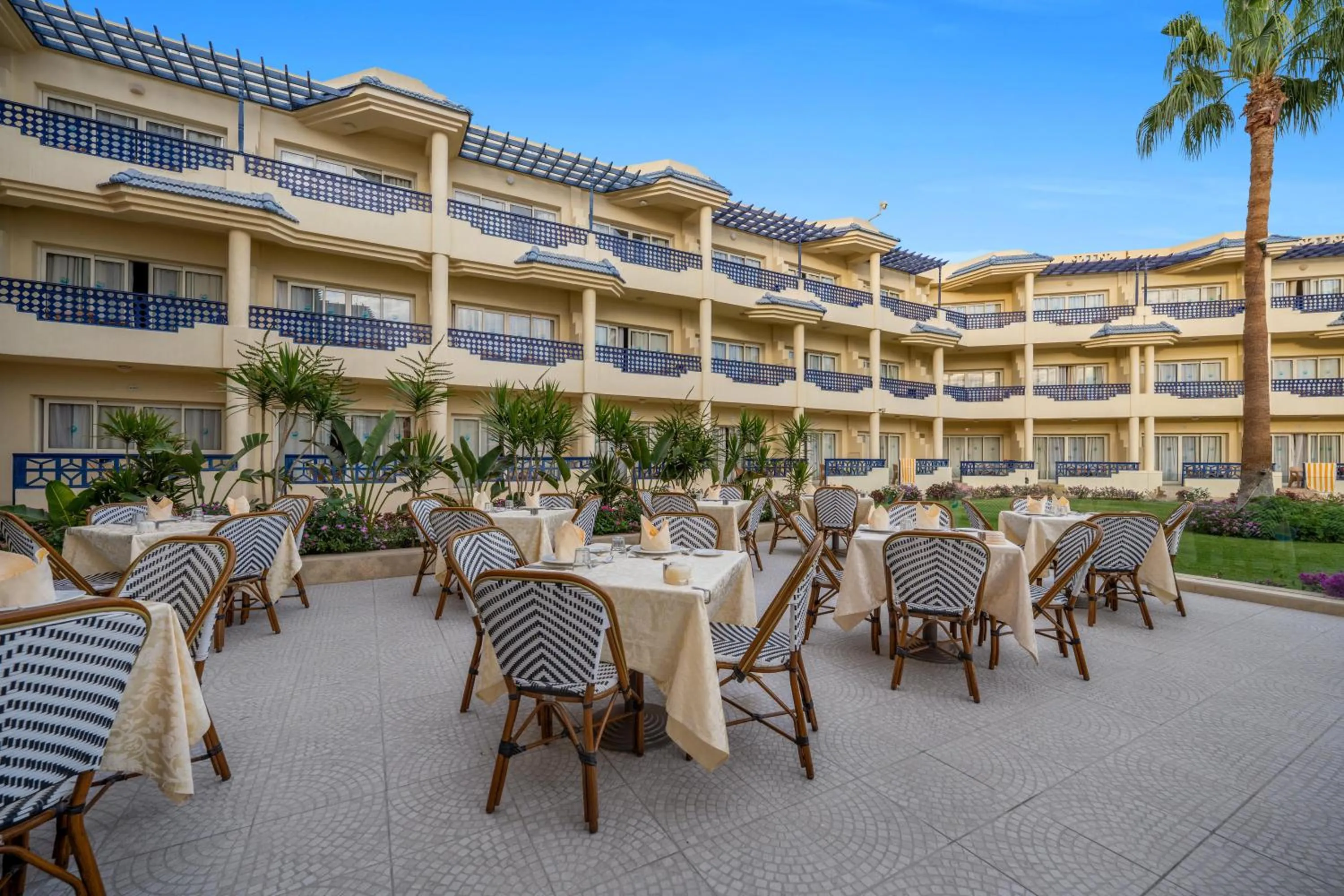 Balcony/Terrace in Grand Oasis Resort