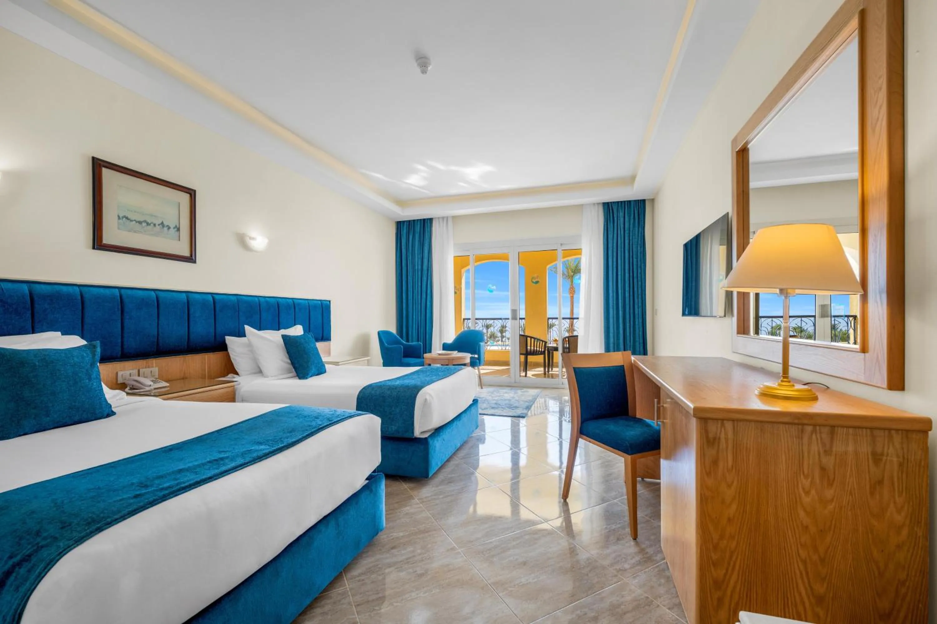 Photo of the whole room in Grand Oasis Resort