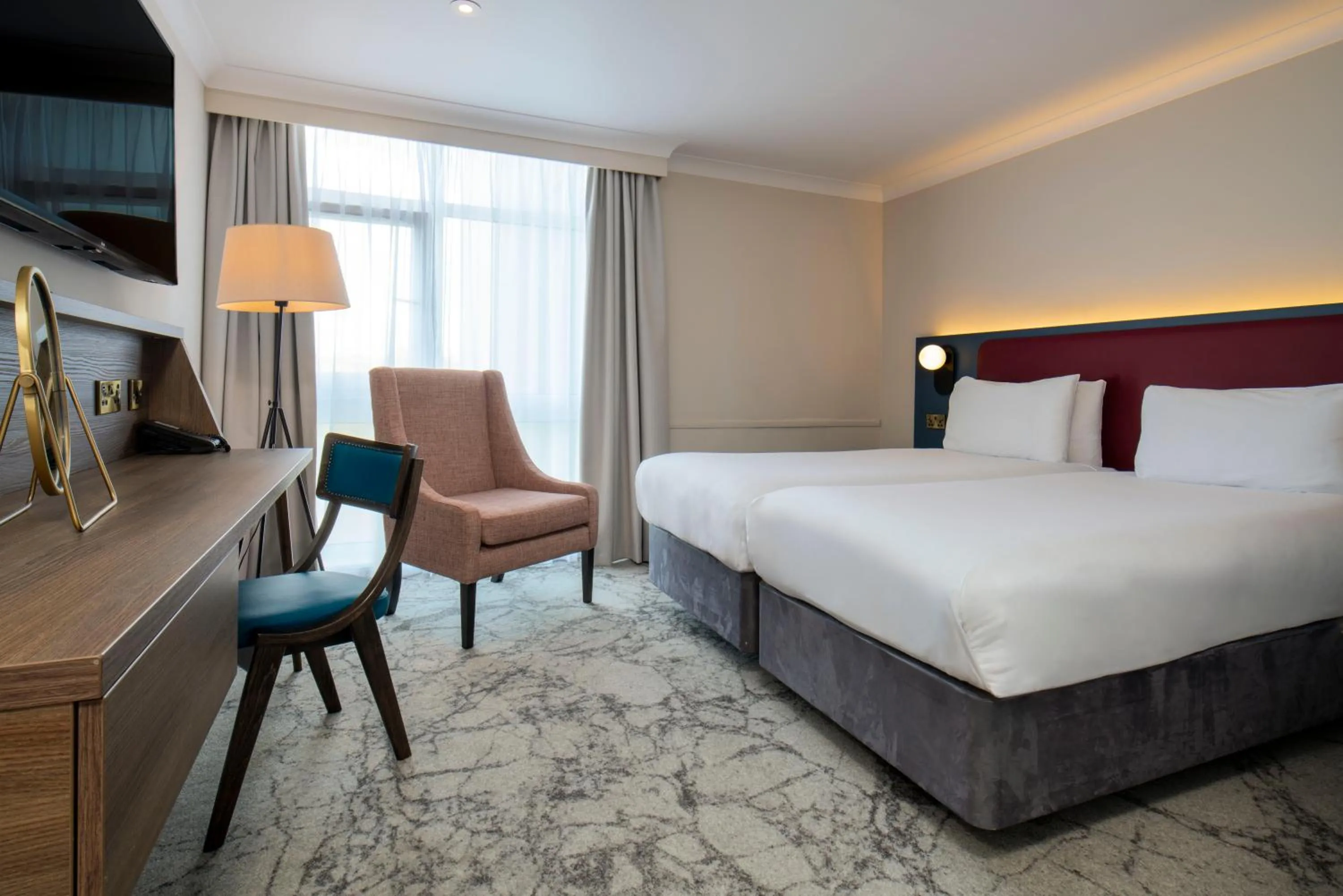 Bed in London Croydon Aerodrome Hotel, BW Signature Collection