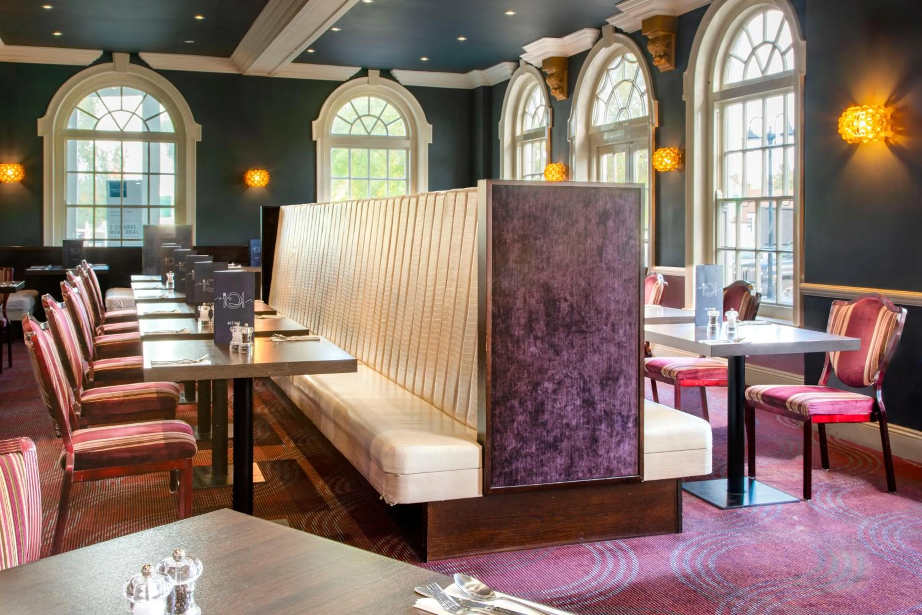 Restaurant/places to eat in London Croydon Aerodrome Hotel, BW Signature Collection