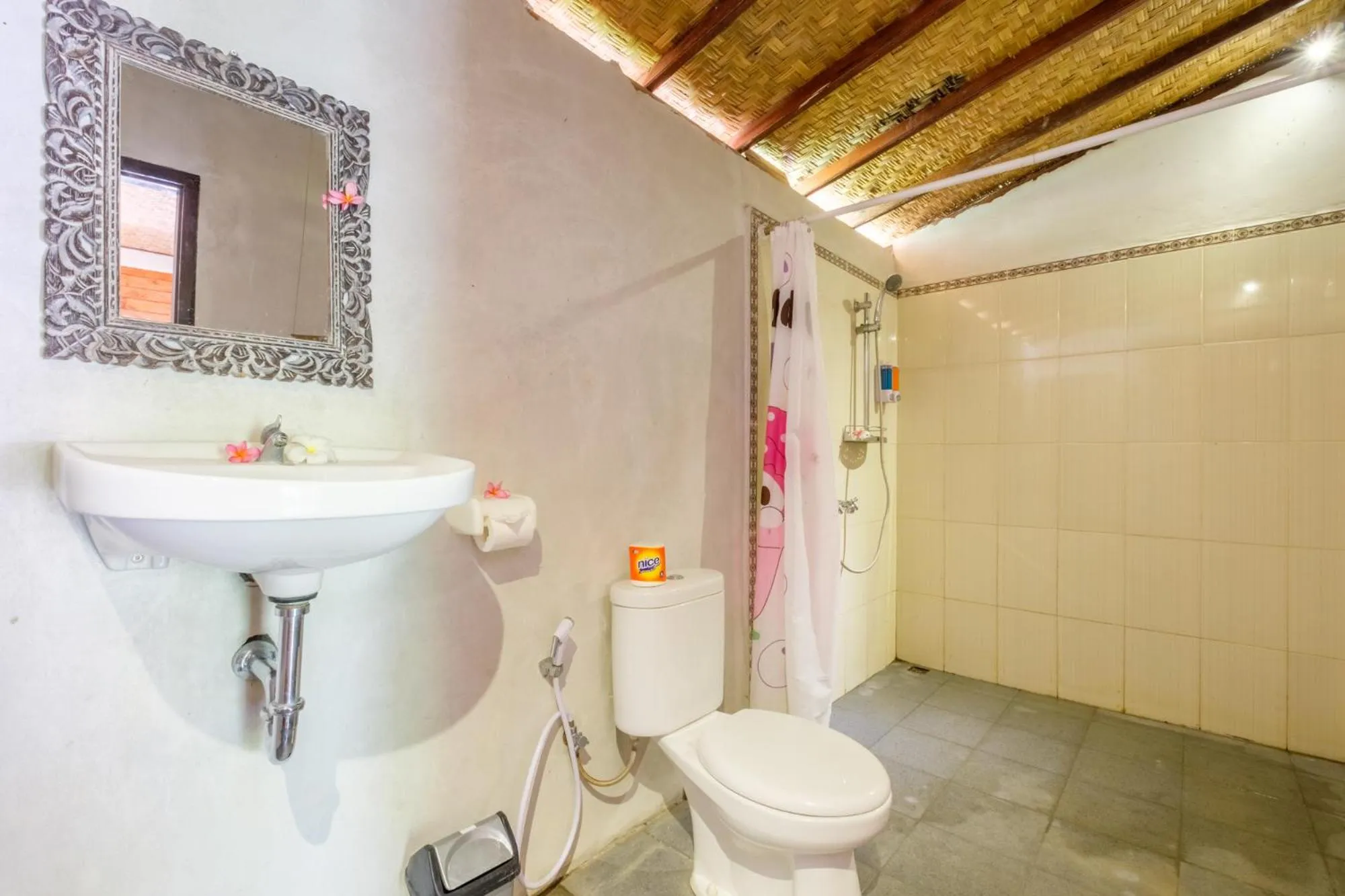 Crystal Bay Bungalows