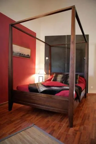 Photo of the whole room, Bed in La Villa Blanche