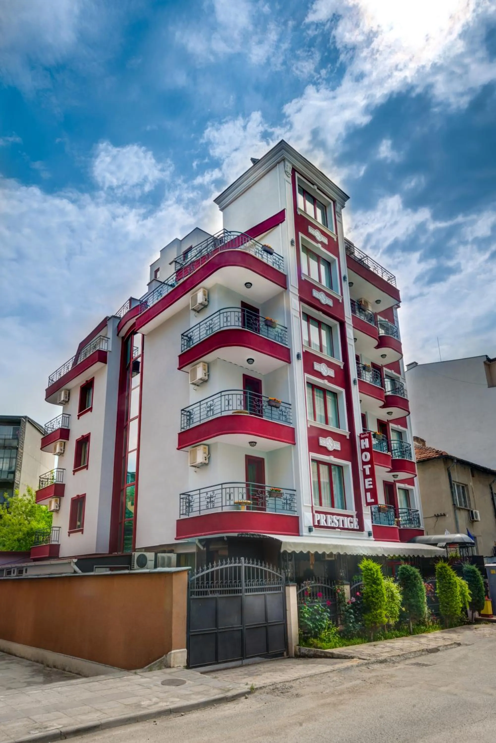 Facade/entrance in Family Hotel Prestige