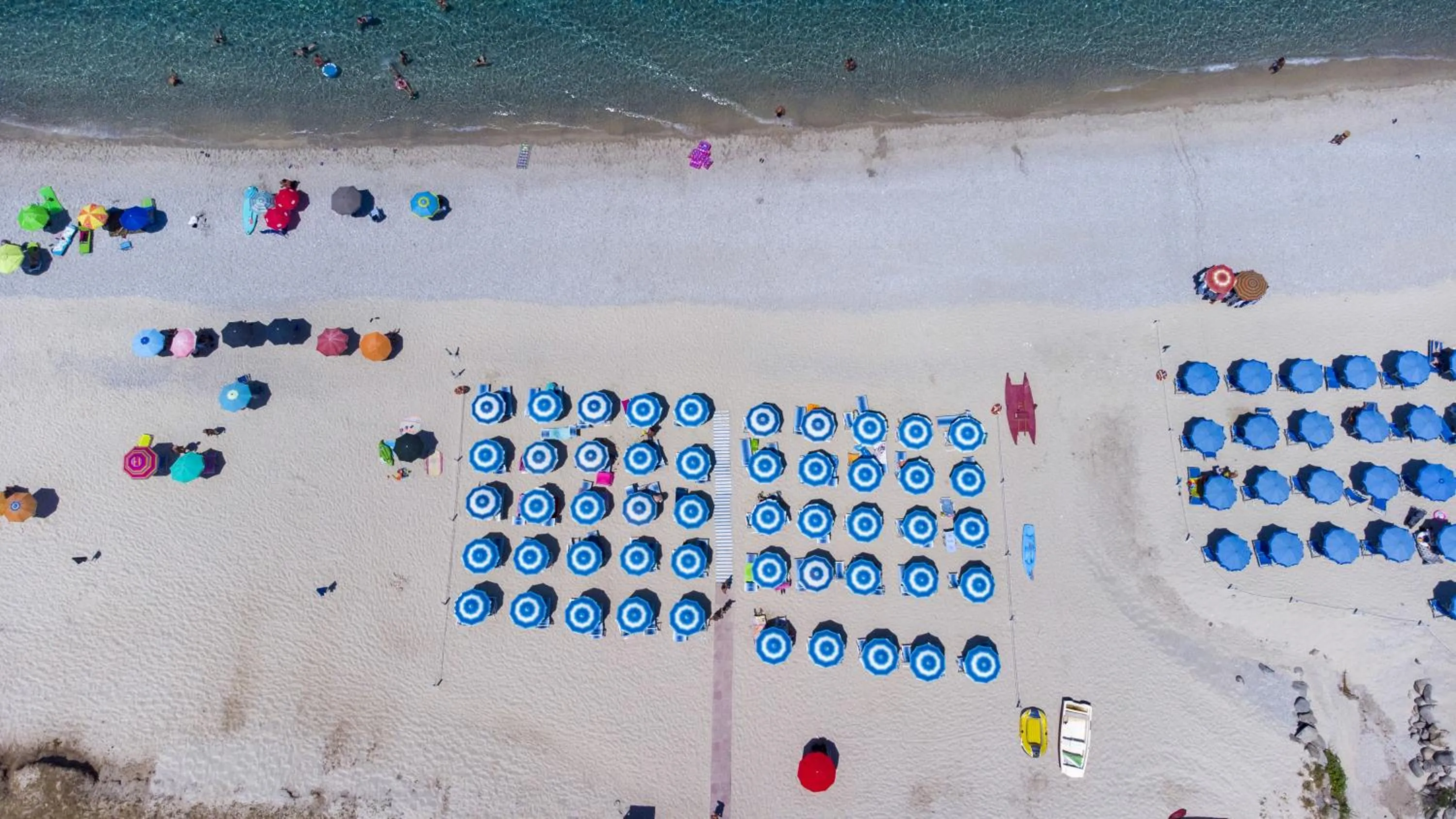 Beach in Il Calabriano Residence