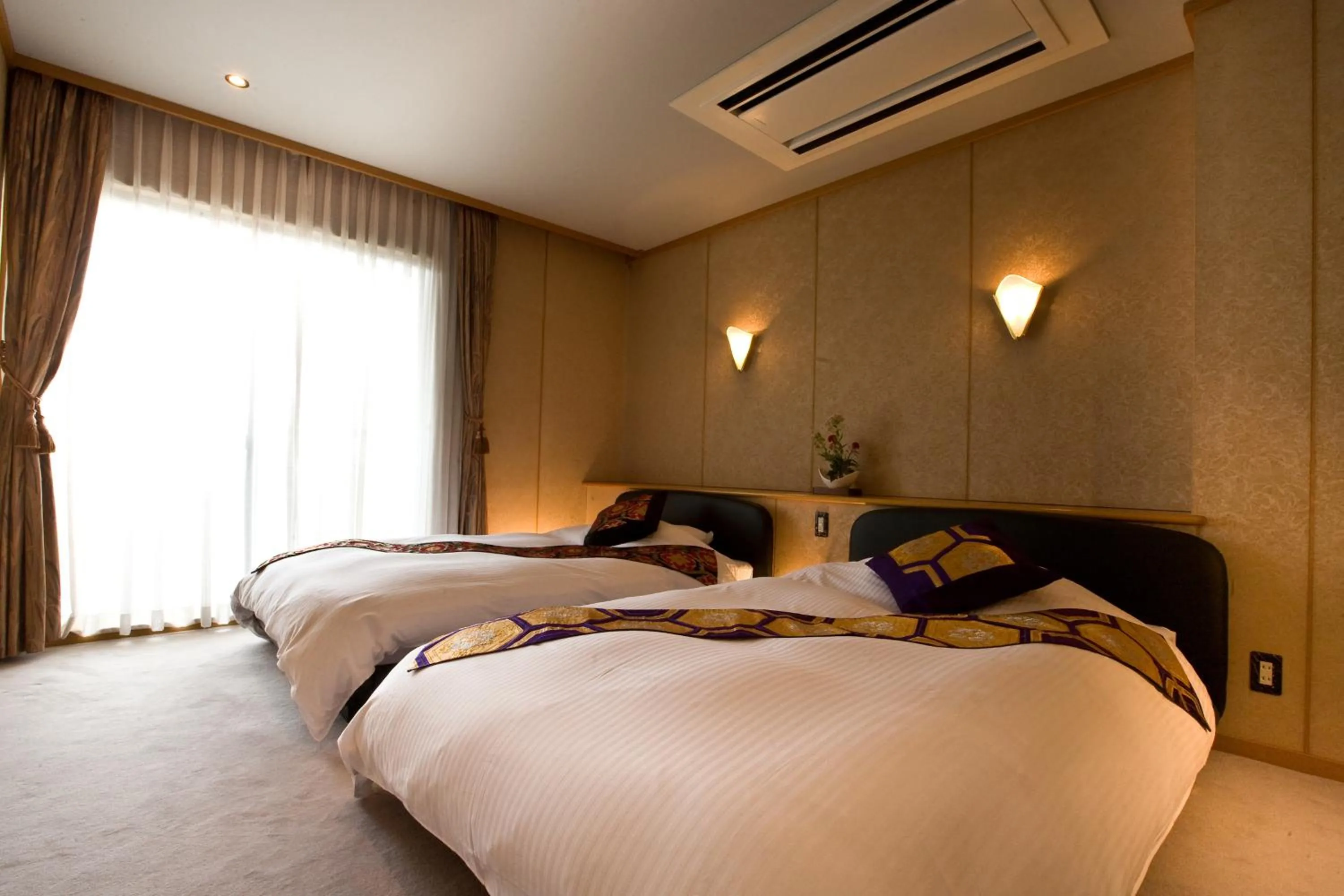 Photo of the whole room, Bed in Kaike Fuga