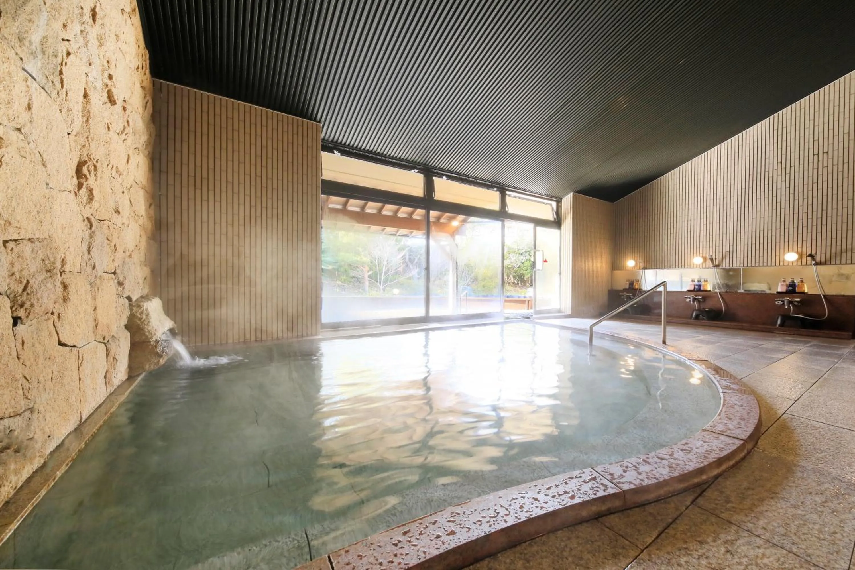 Hot Spring Bath in Kaike Fuga