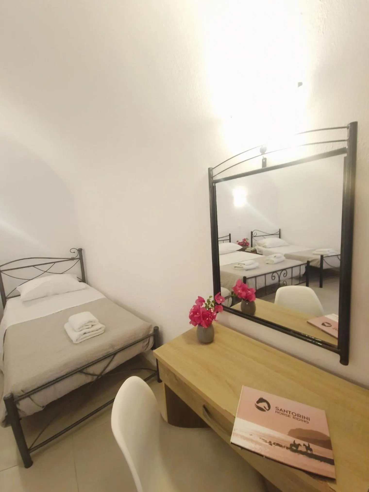 Photo of the whole room, Bed in Kykladonisia Traditional Settlement