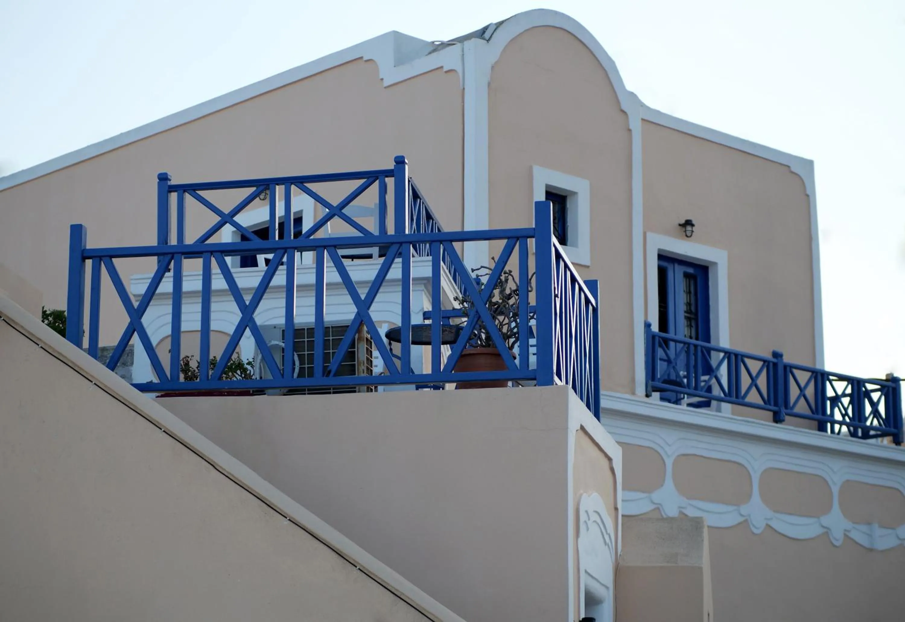 Property building in Kykladonisia Traditional Settlement