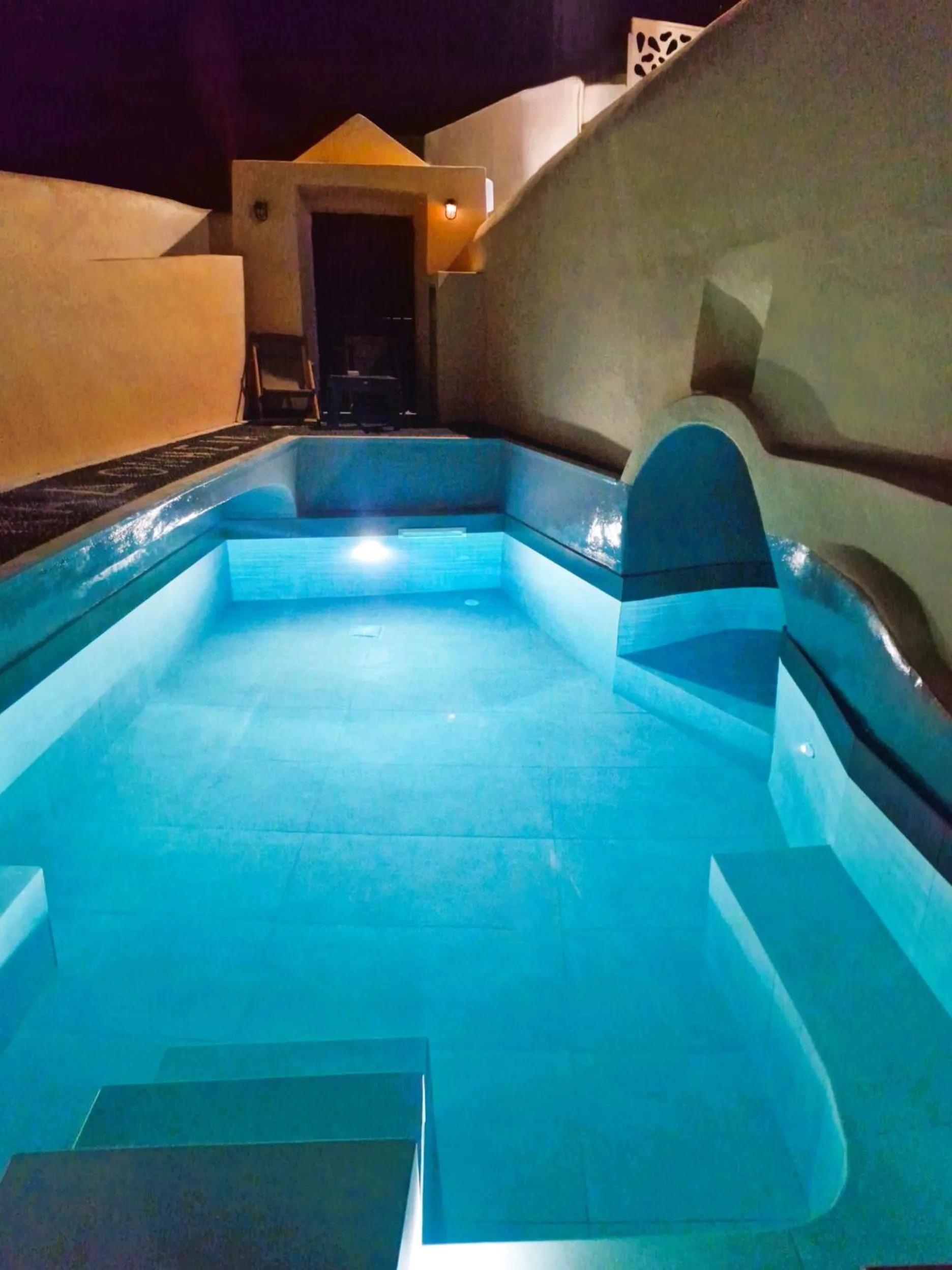 Swimming pool in Kykladonisia Traditional Settlement