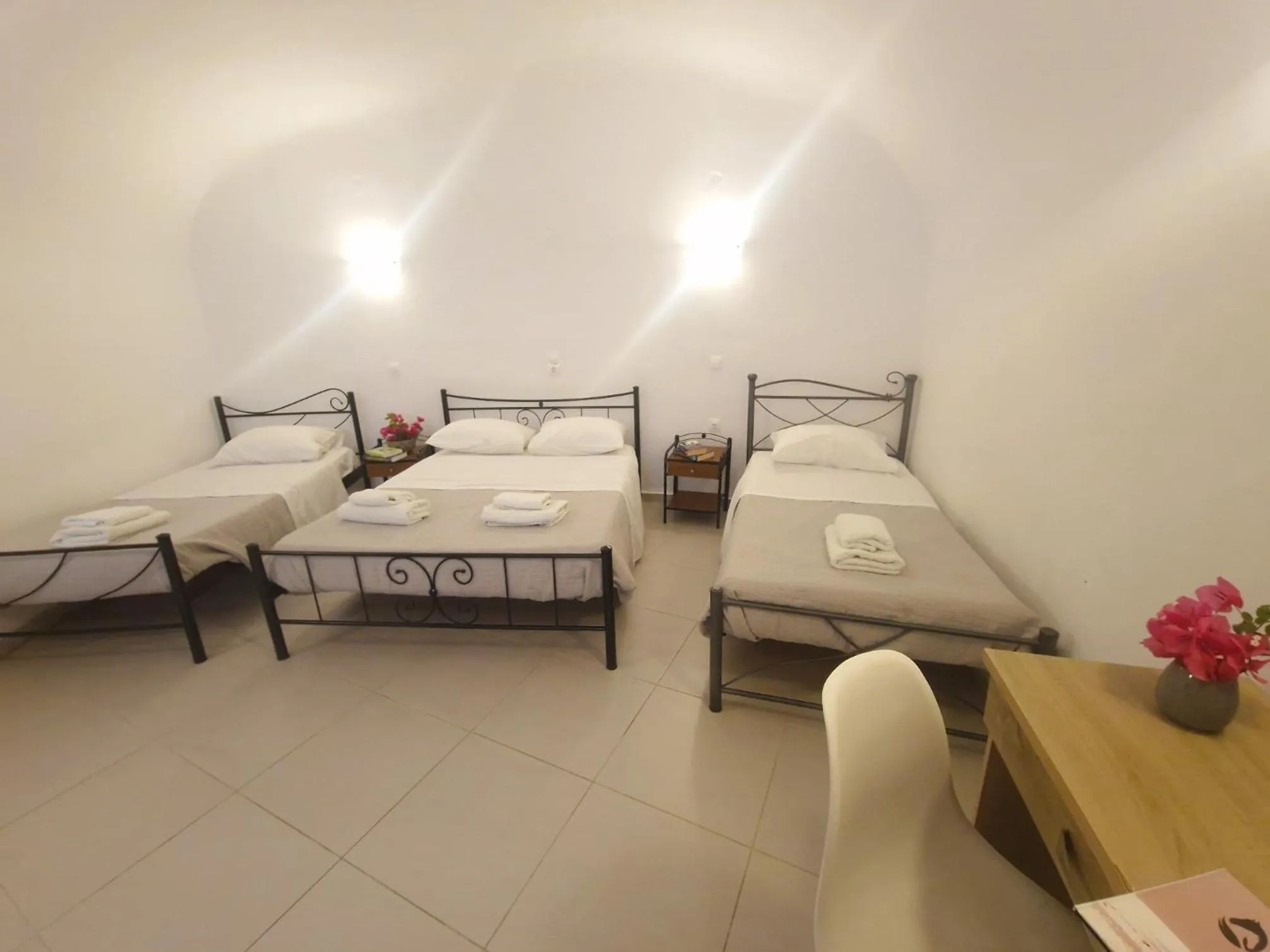 Photo of the whole room, Bed in Kykladonisia Traditional Settlement