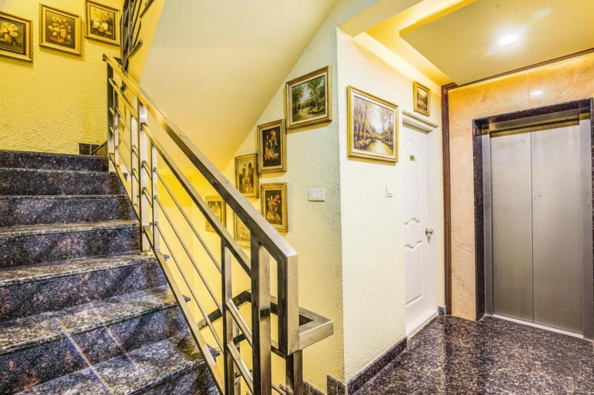 Lobby or reception in Via Emara Boutique