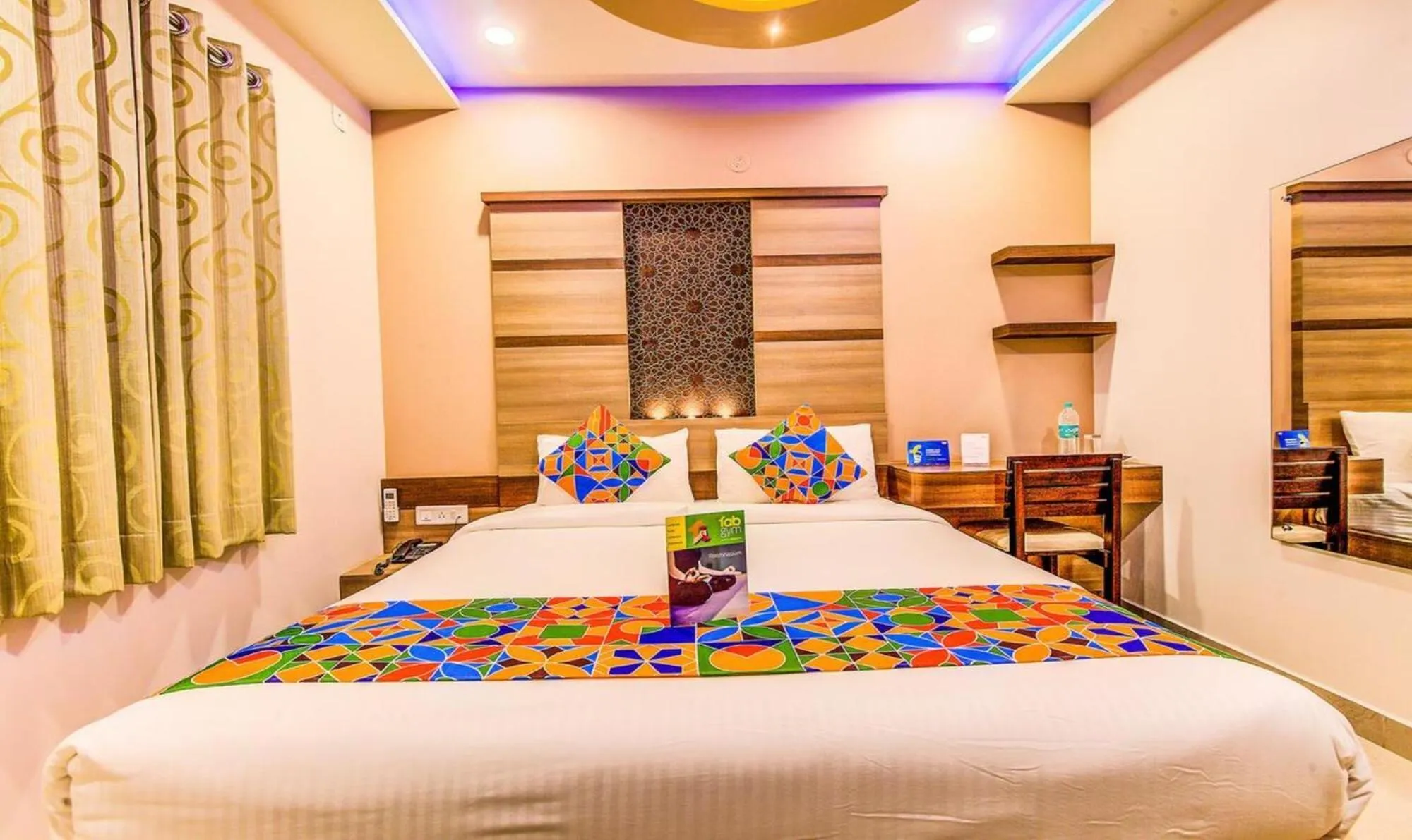 Bed in Via Emara Boutique