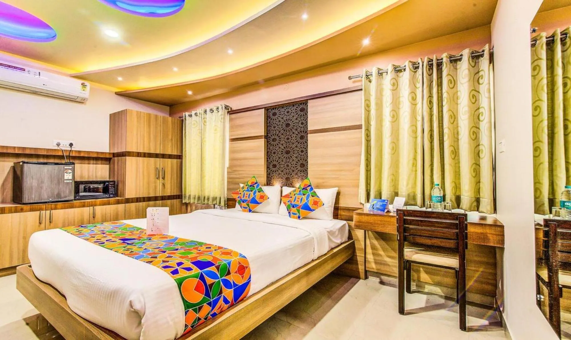 Bed in Via Emara Boutique