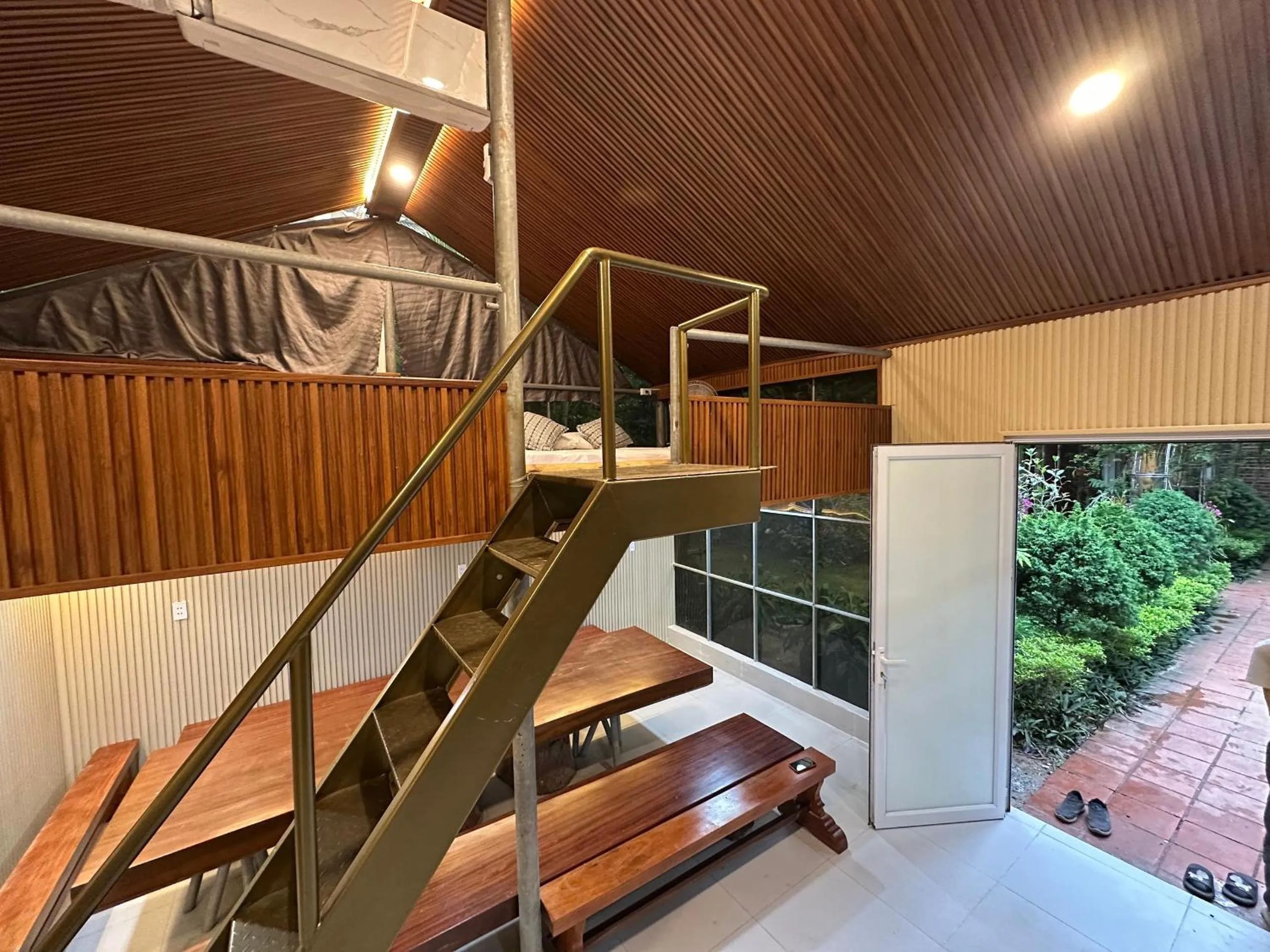 bunk bed in Ngoc Linh Villas