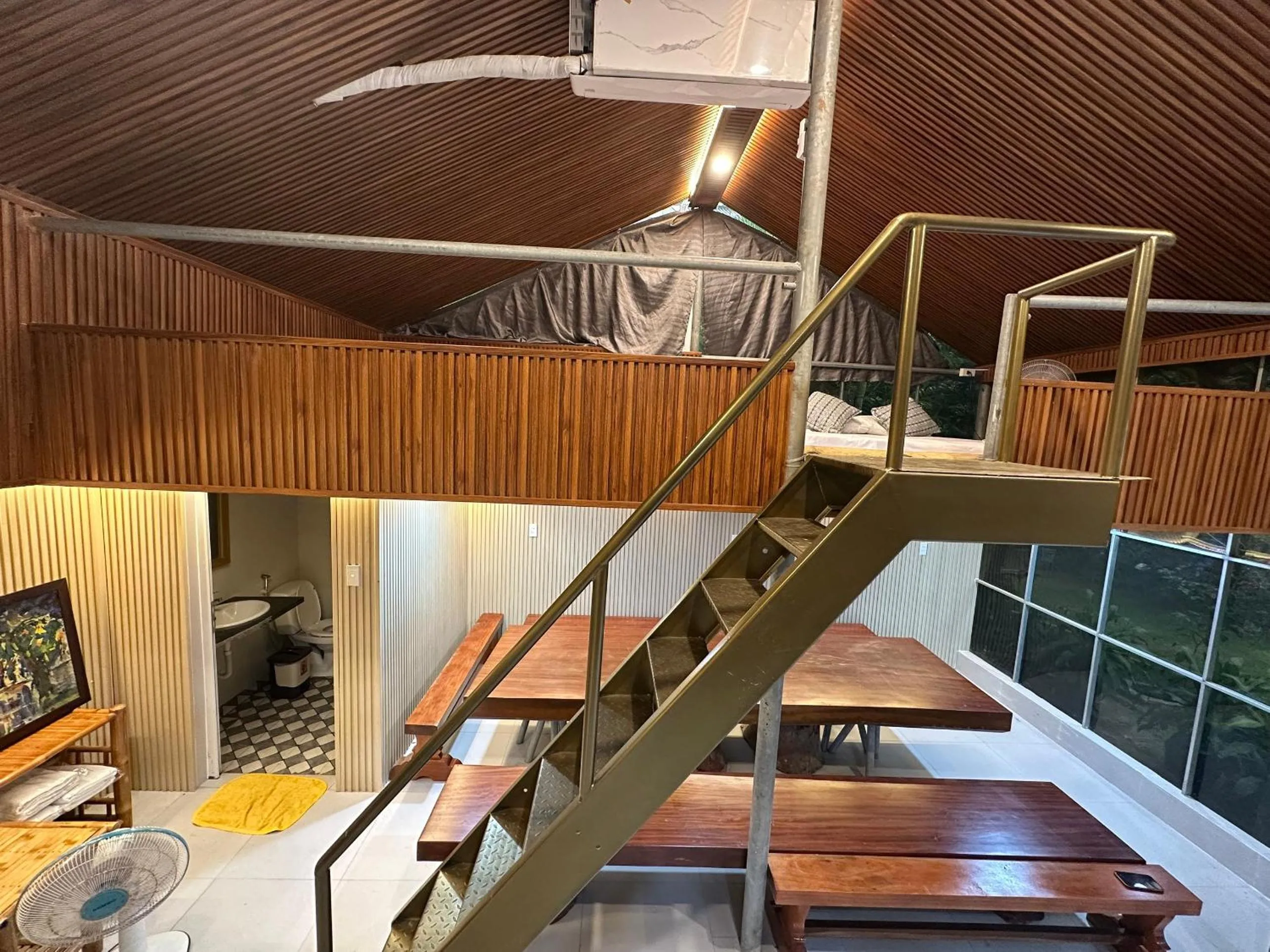 bunk bed in Ngoc Linh Villas