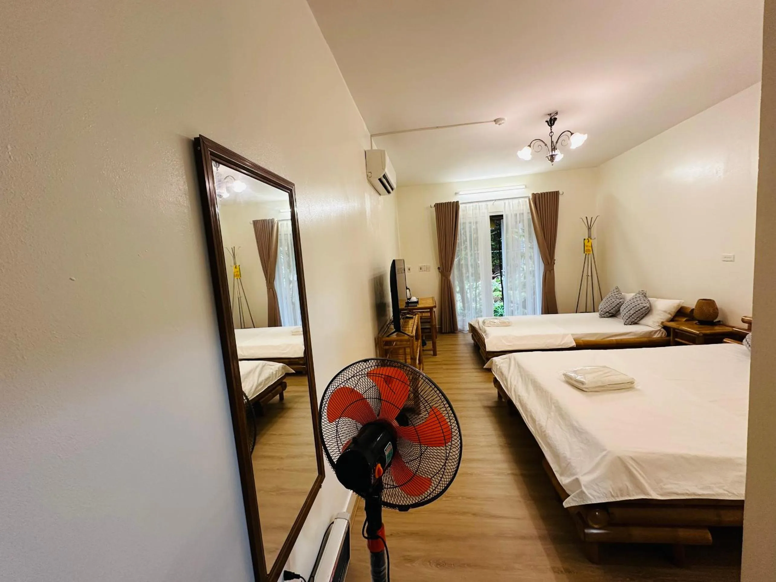 Bedroom, Bed in Ngoc Linh Villas