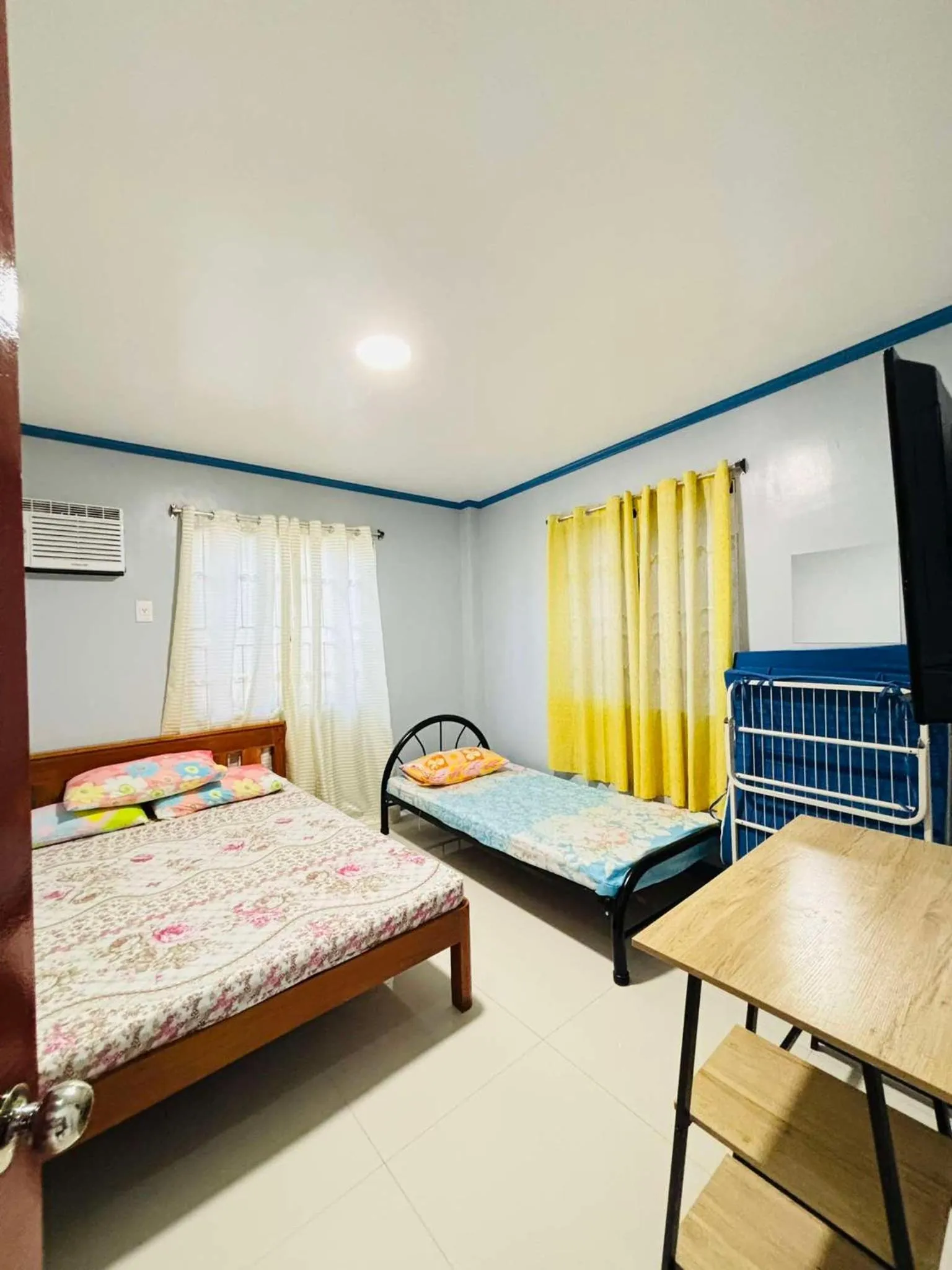 Bed in La Fela Pension House