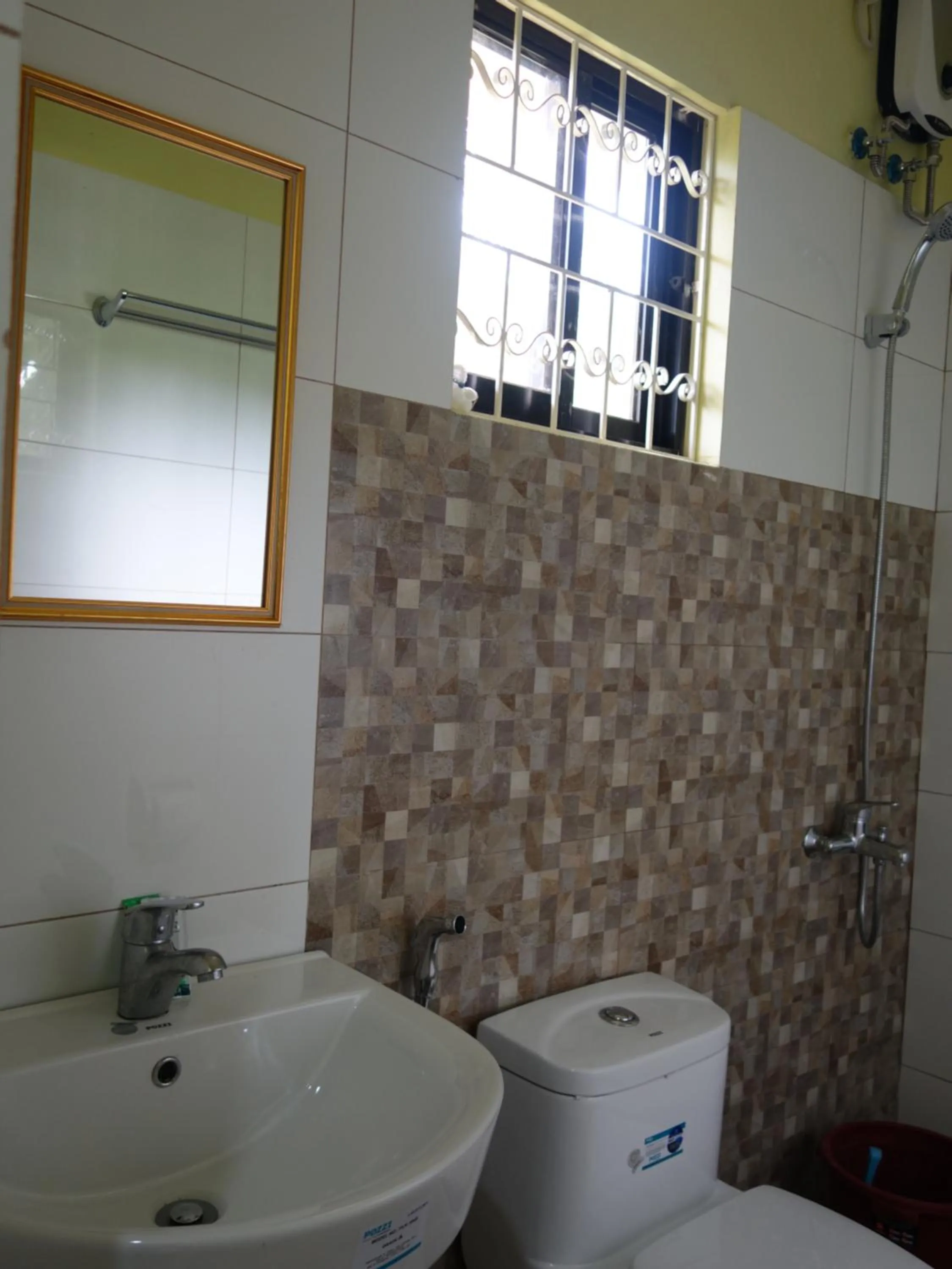 La Fela Pension House