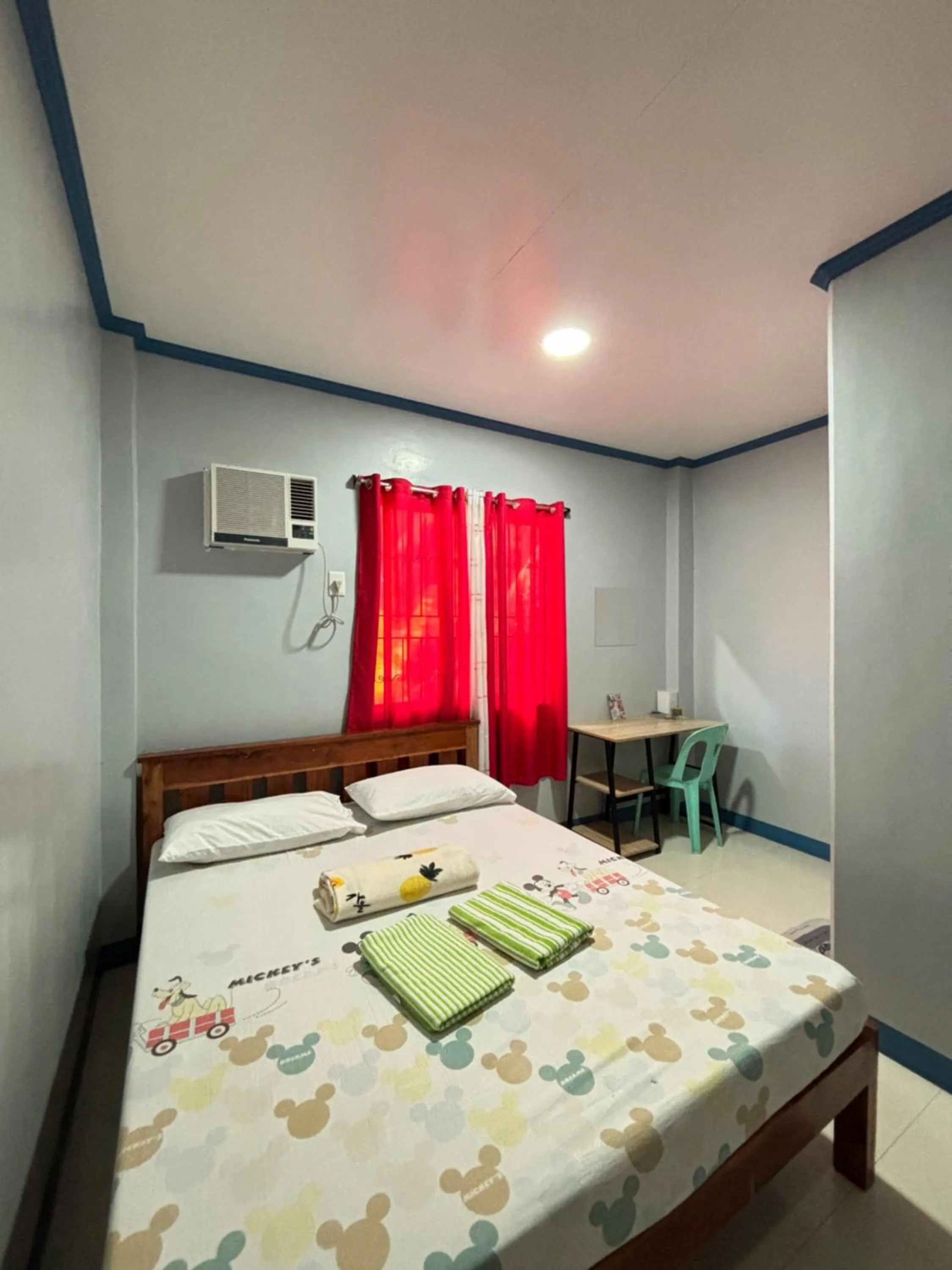 Bed in La Fela Pension House