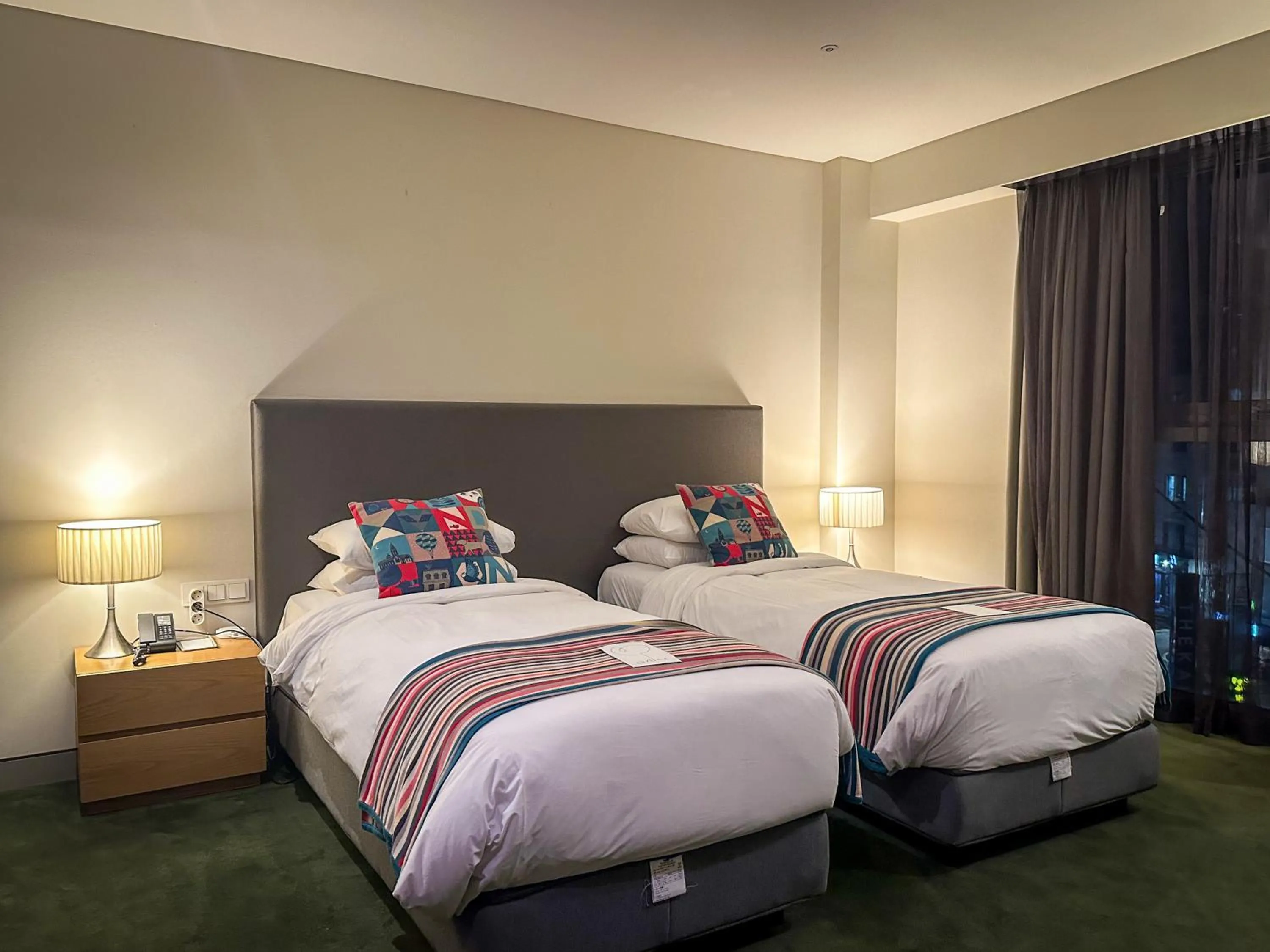 Bed in La Casa Hotel Seoul