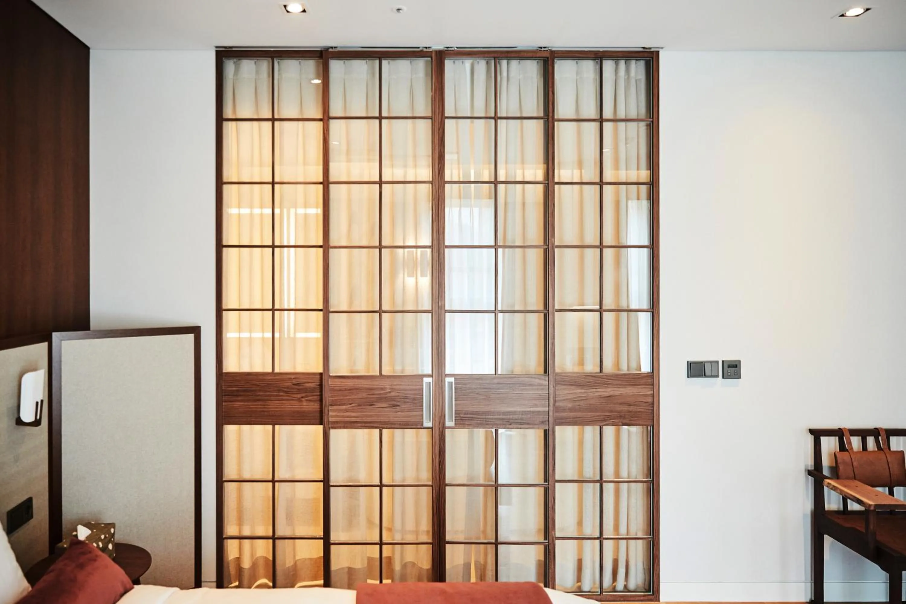 Bed in La Casa Hotel Seoul