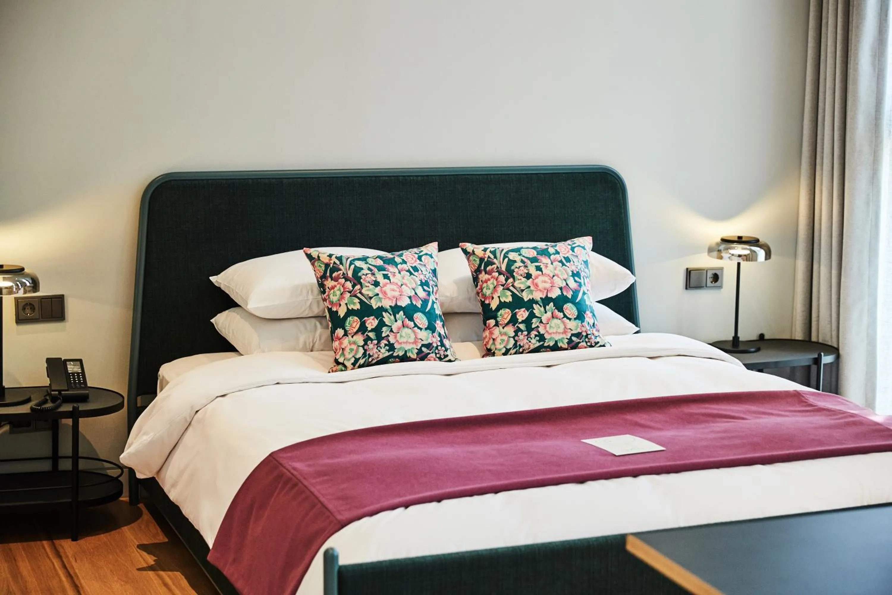 Bed in La Casa Hotel Seoul