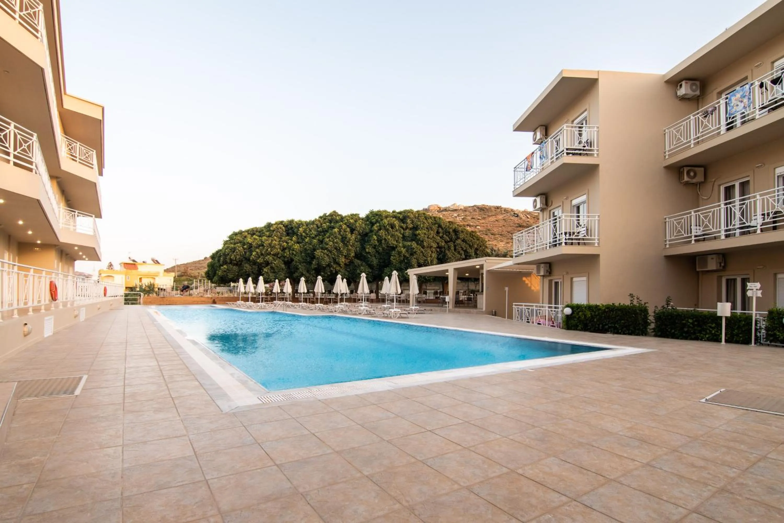 Swimming pool in Chrissy's Paradise