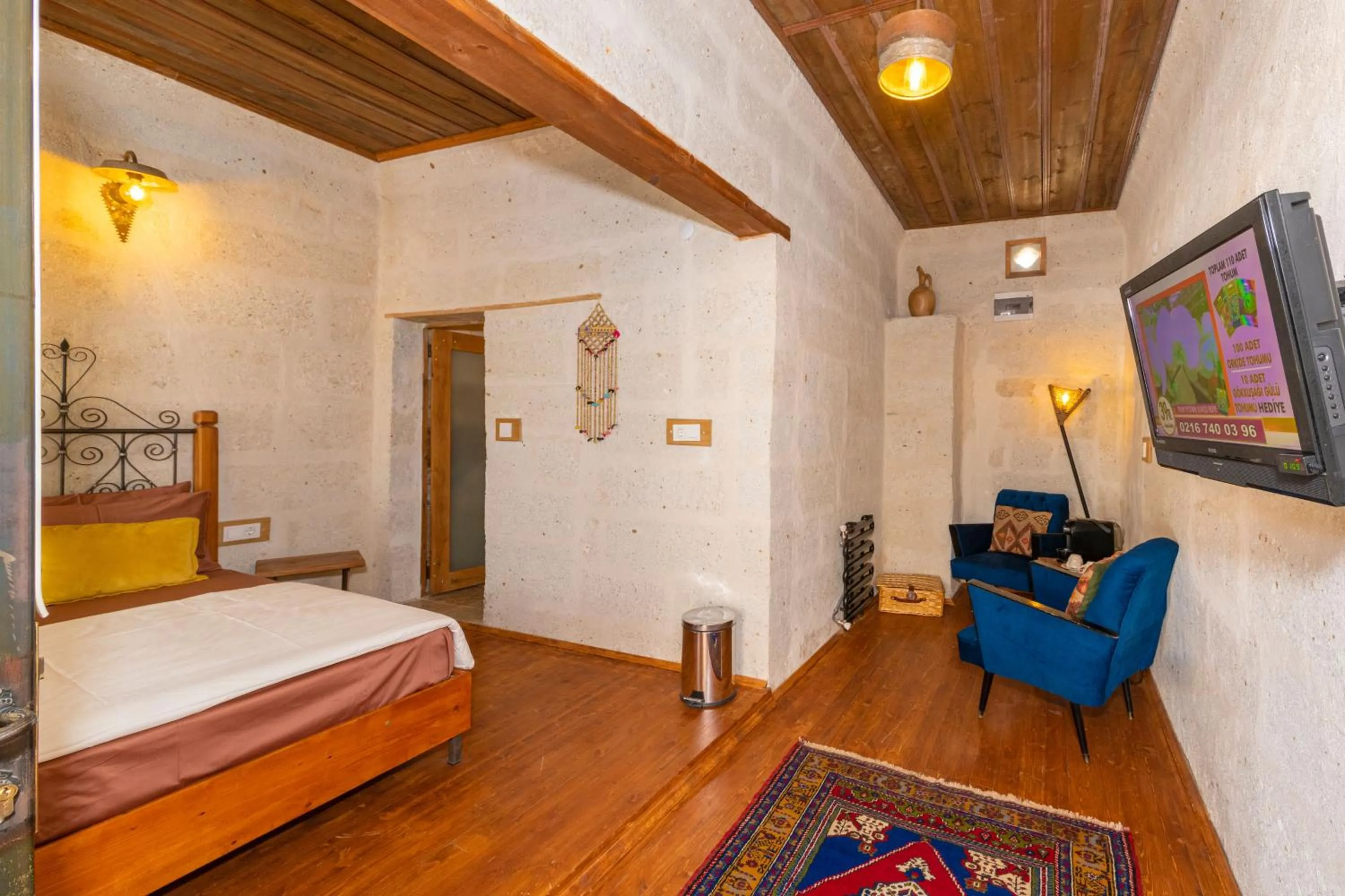 Photo of the whole room, Bed in terracota hotel