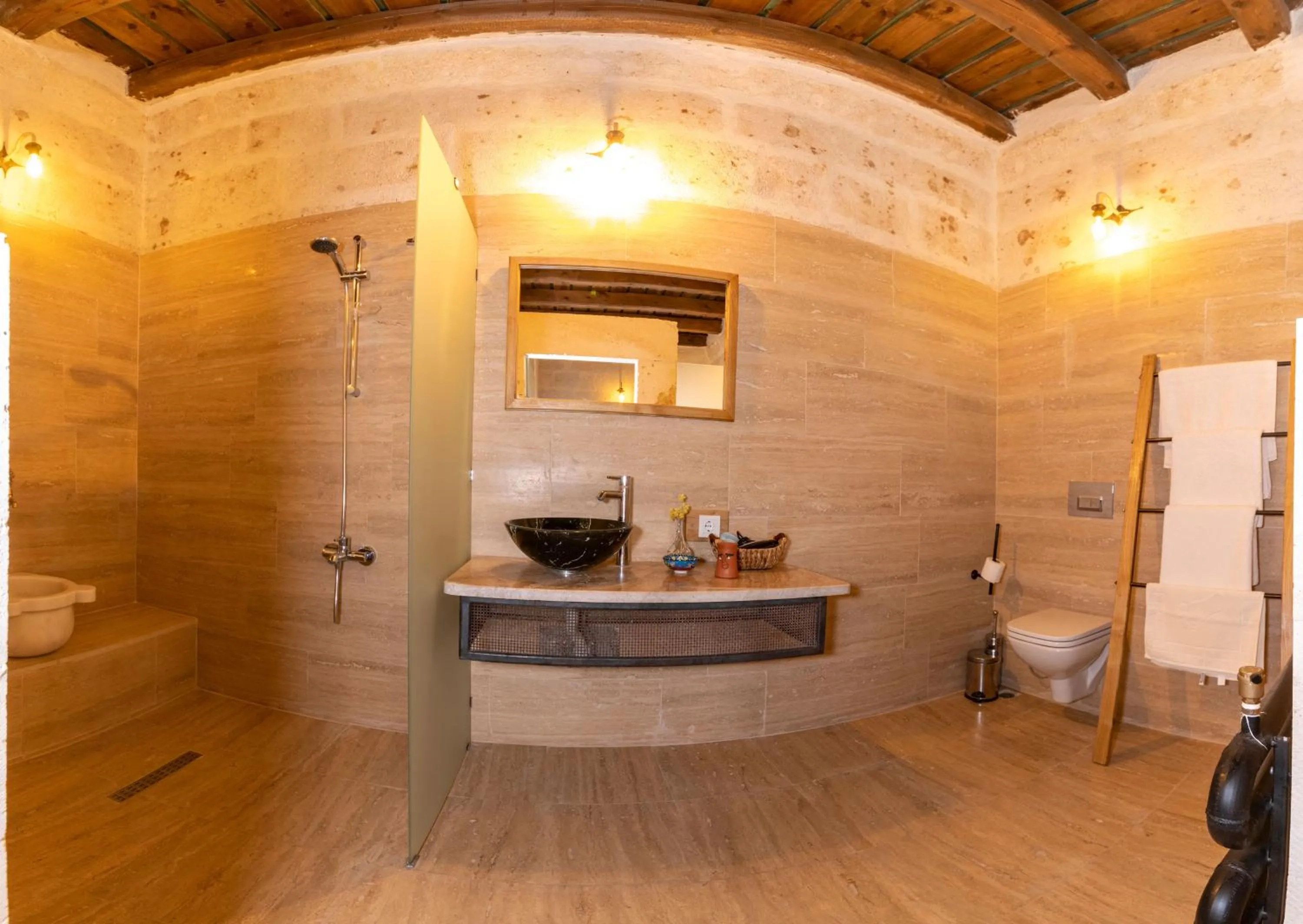 Massage in terracota hotel