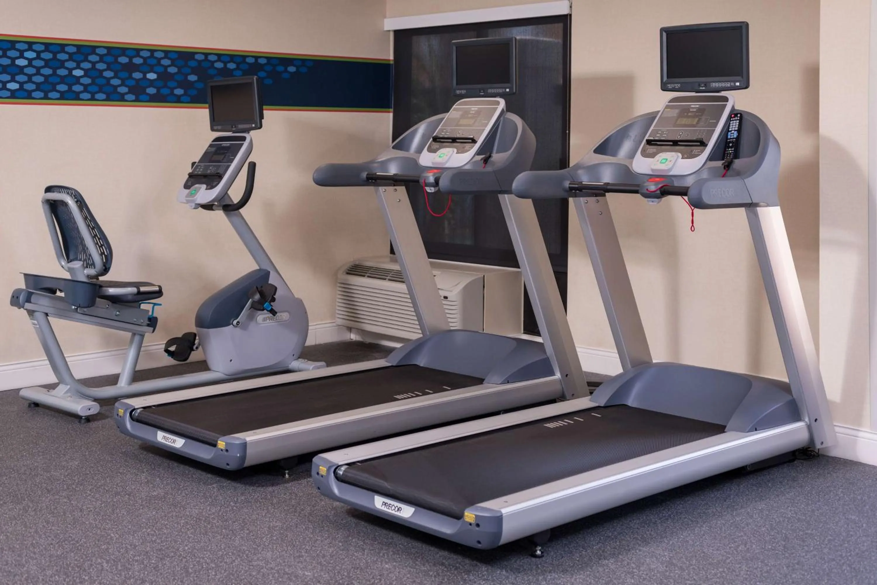 Fitness centre/facilities in Hampton Inn Los Angeles-West Covina