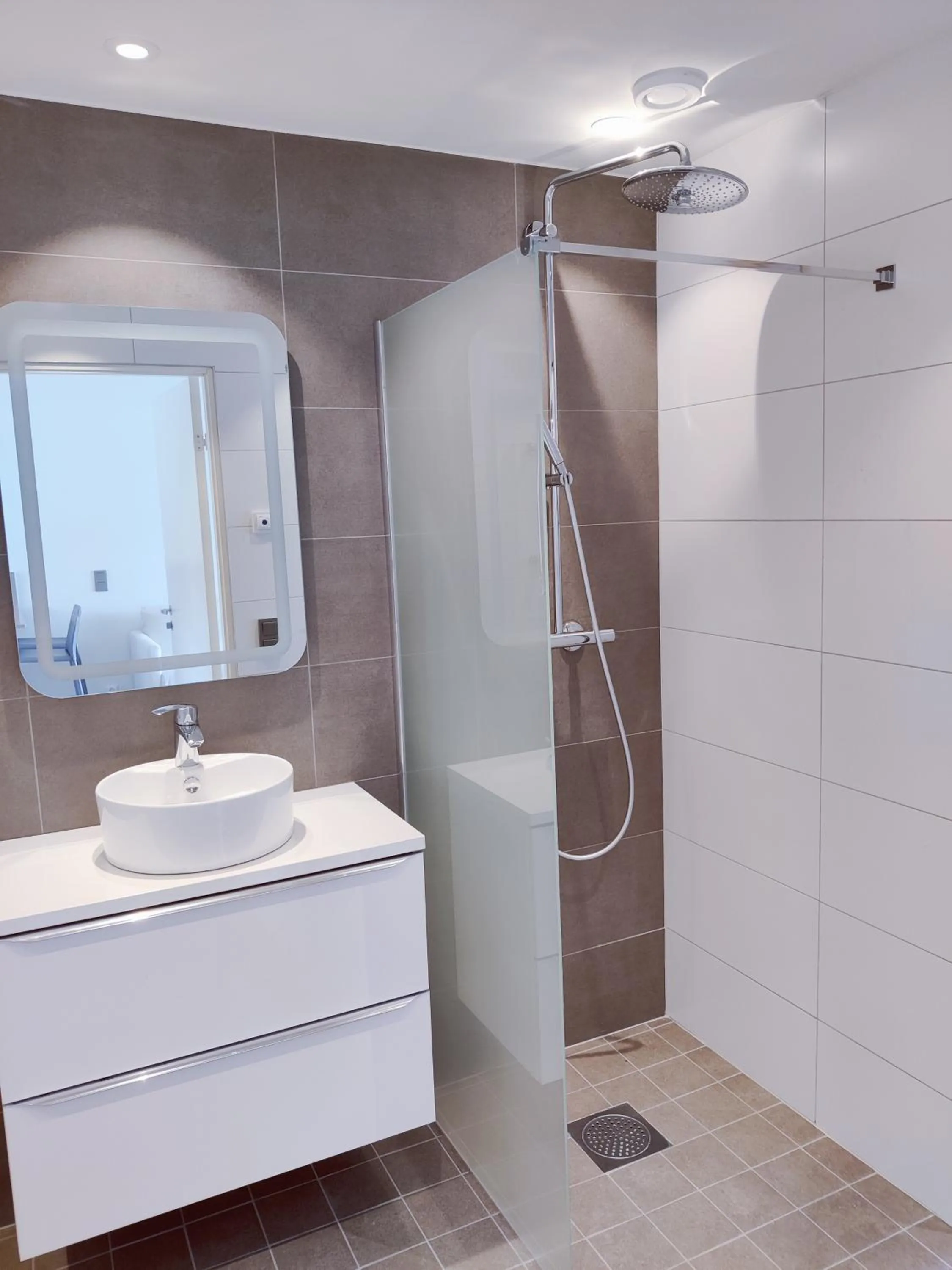 Shower in HavsVidden Resort