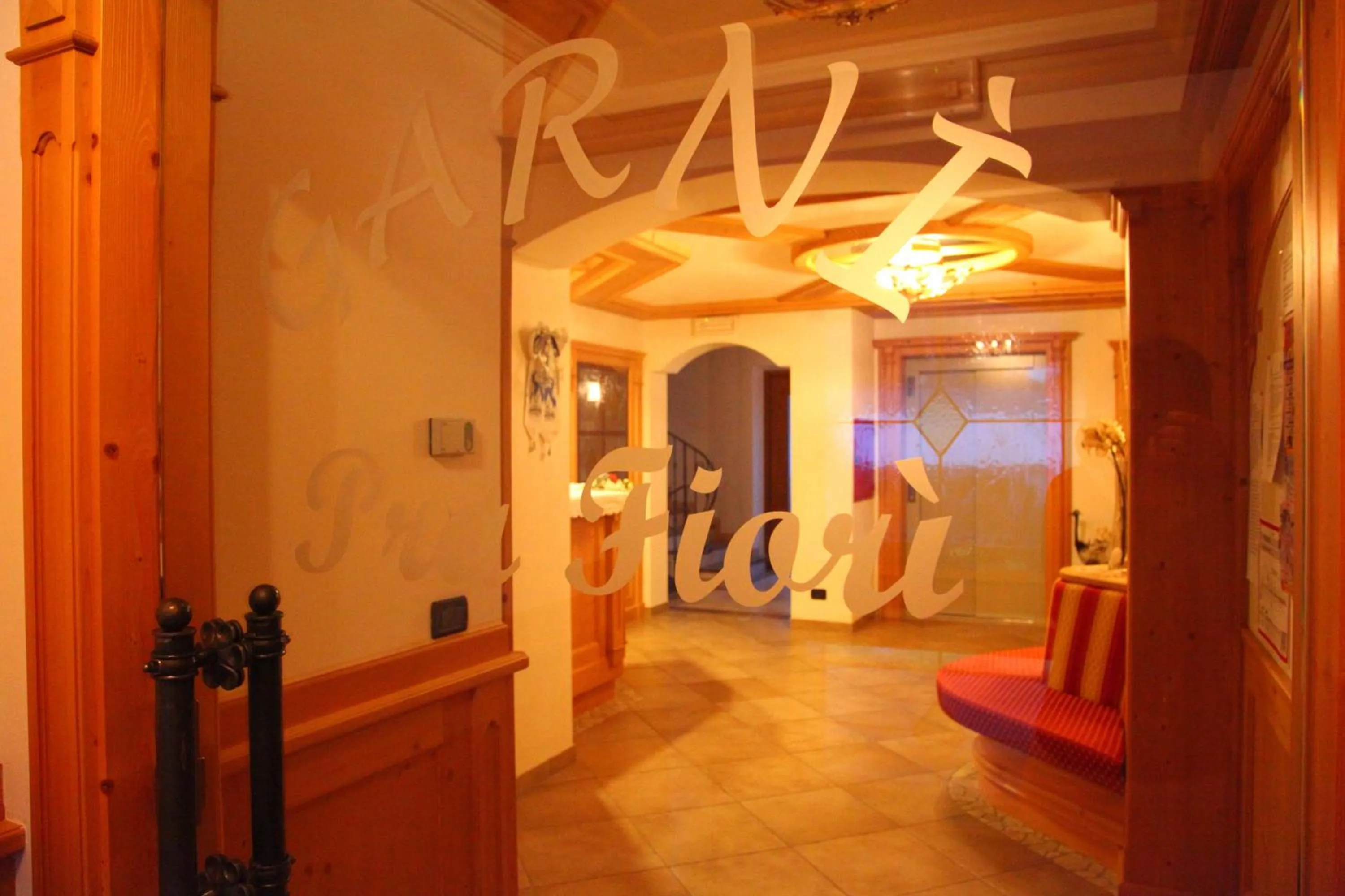 Lobby or reception in Garnì Prà Fiorì